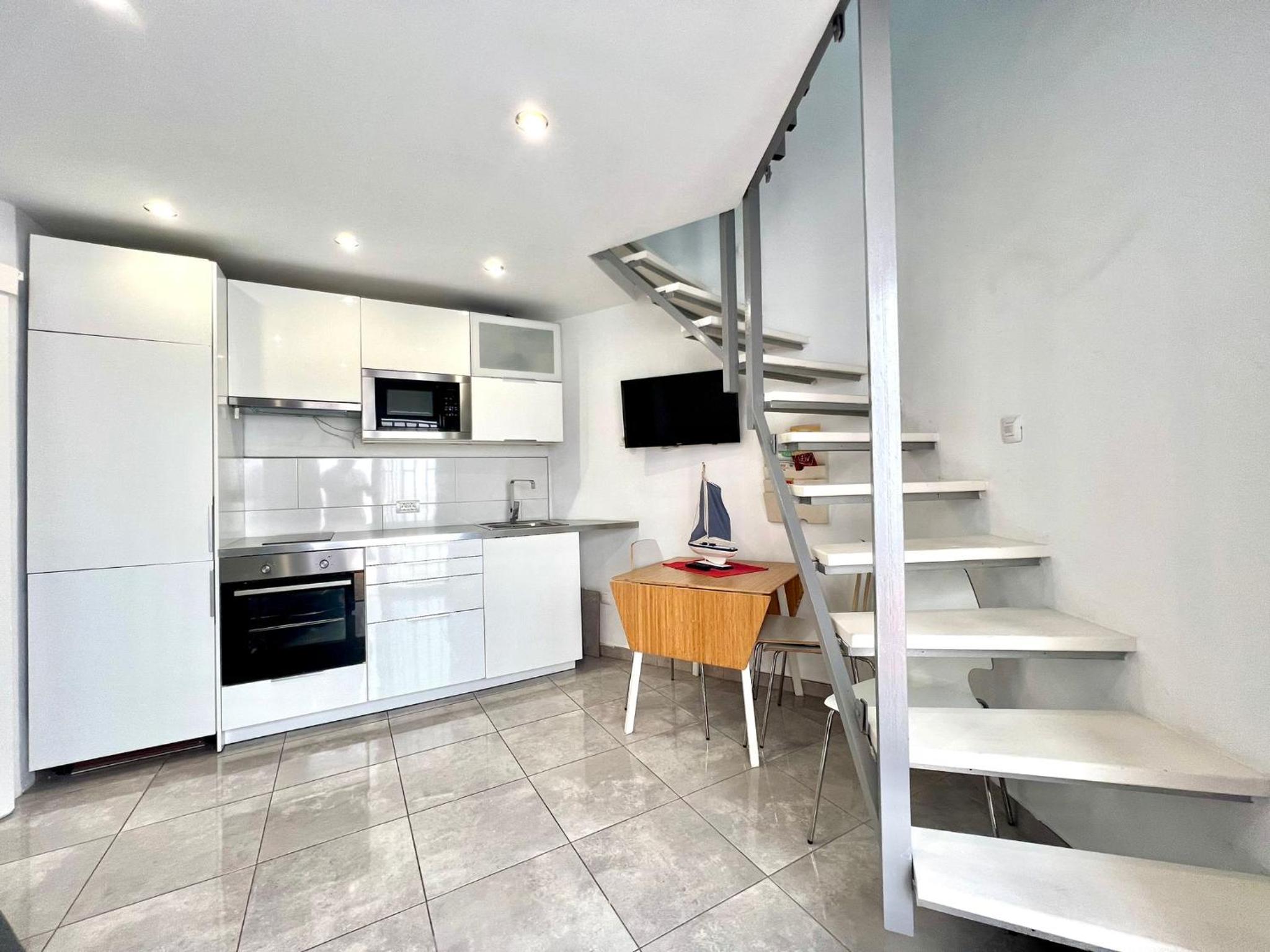 Modern 1BR Bungalow 50 m to Beach view 3