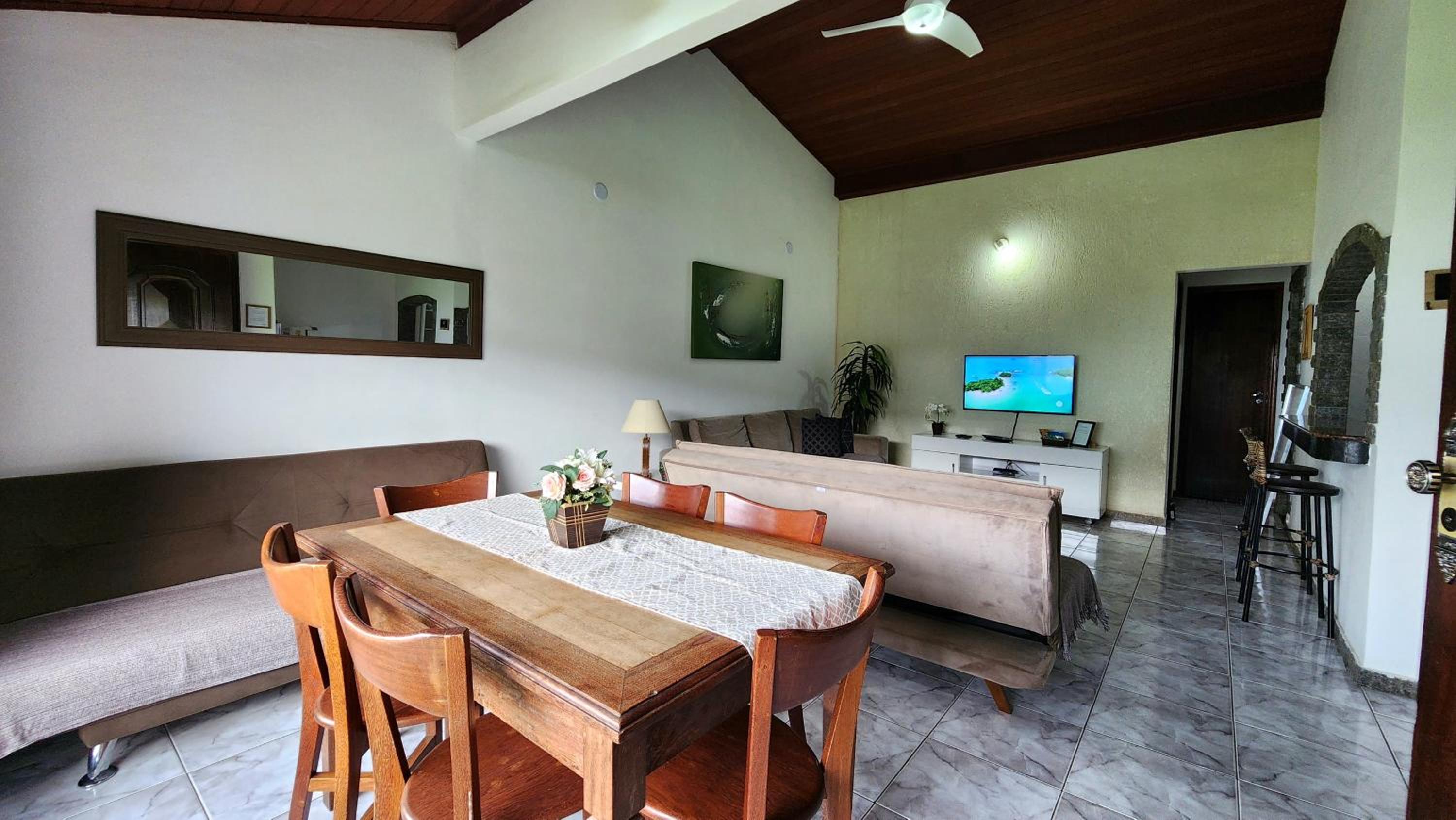 3 Praias, Apartamentos, Piscinas, Luxo - Angra Temporada