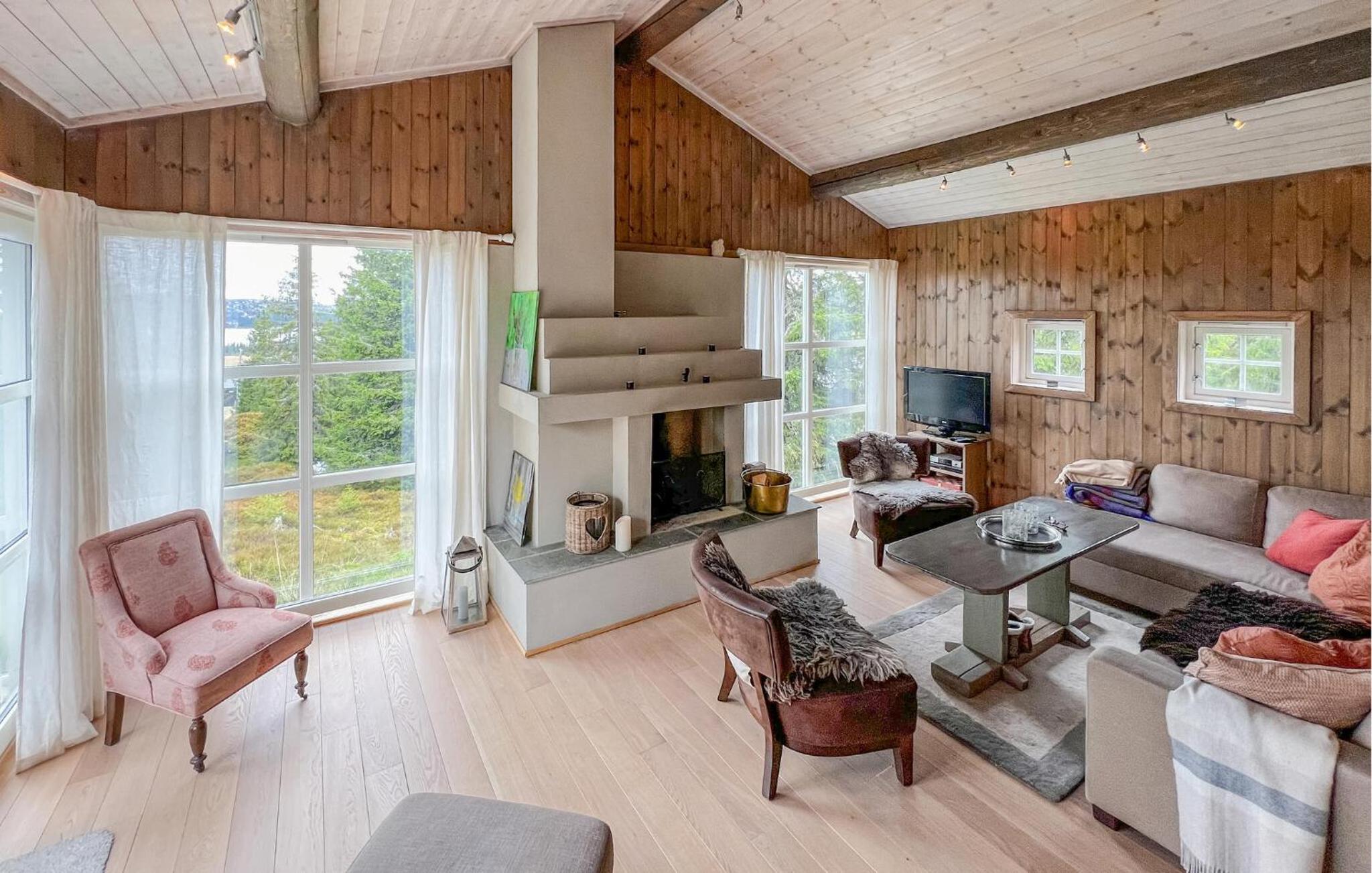 Cozy Home In Sjusjøen With Sauna