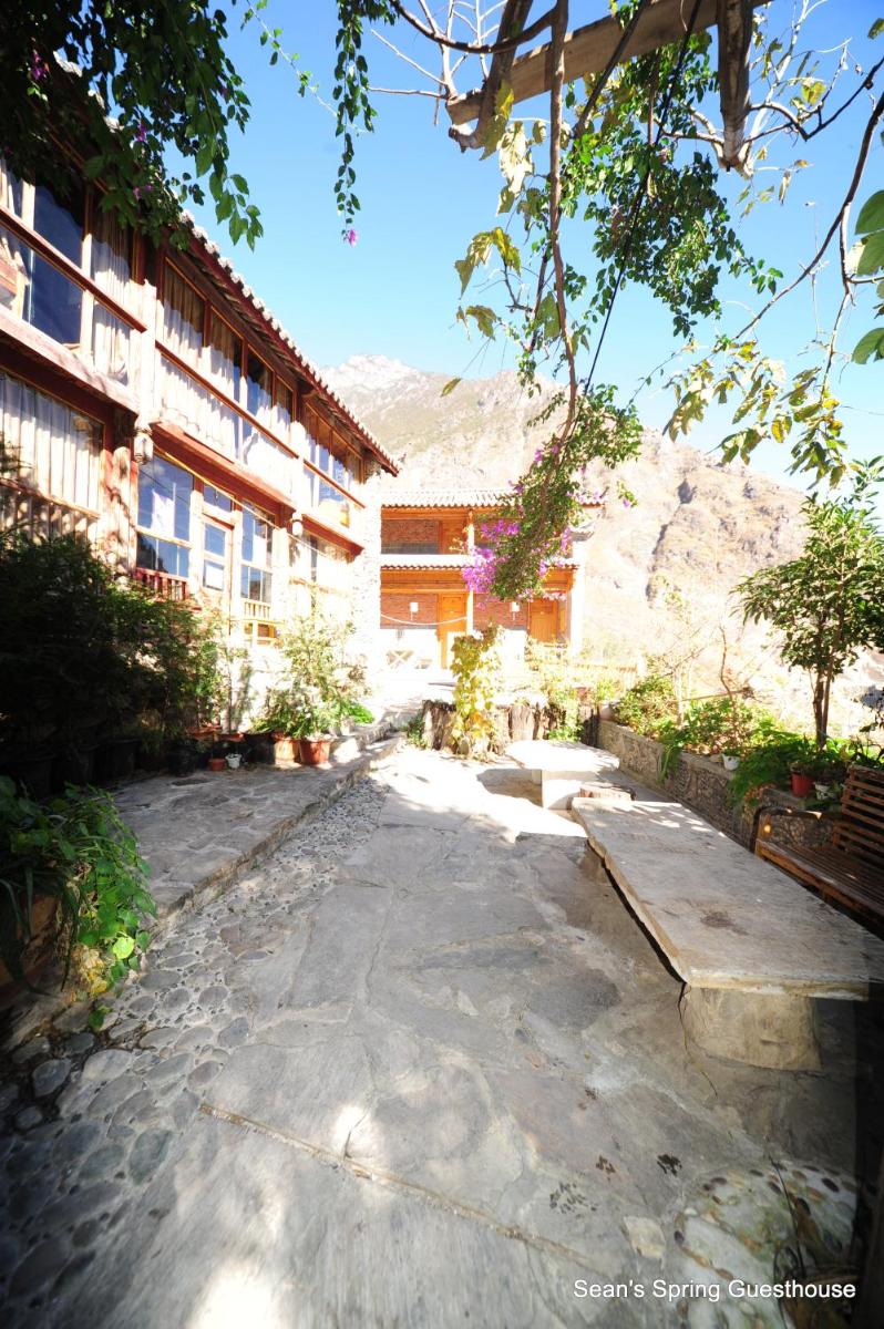 Tiger Leaping Gorge Sean’s Spring Guesthouse