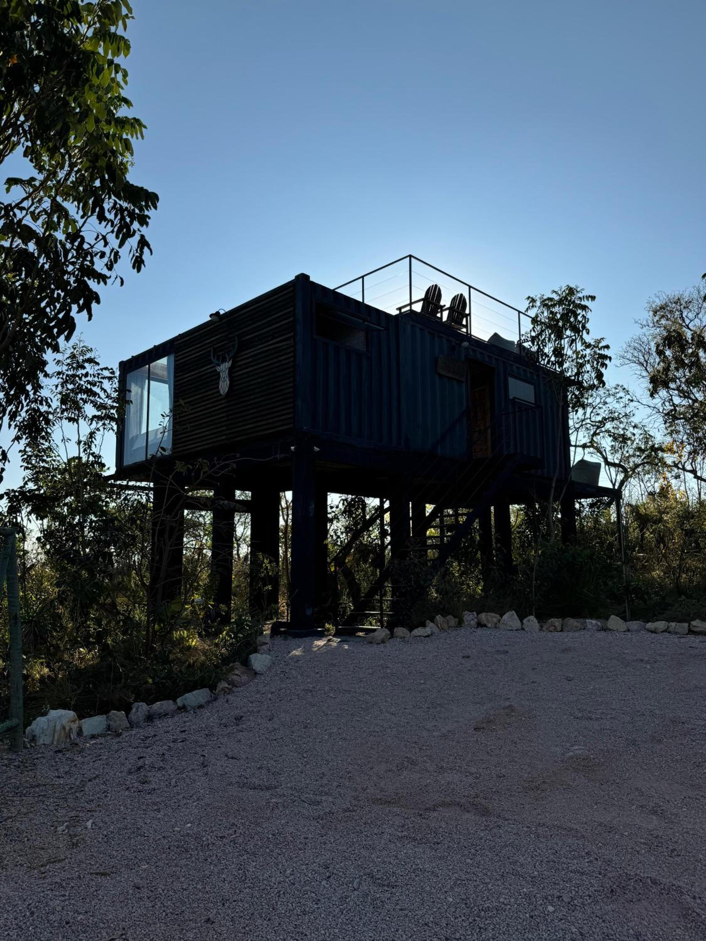Refúgio Veadeiros Container