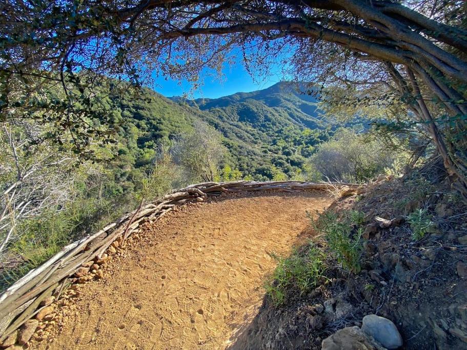 Topanga Panoramic View Loft with Trails & Creeks view 4