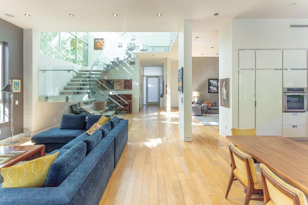 Luxury Living At The House On 4th