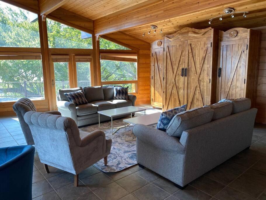 Circles Retreat