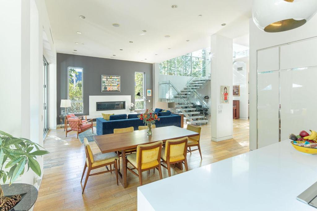 Luxury Living At The House On 4th