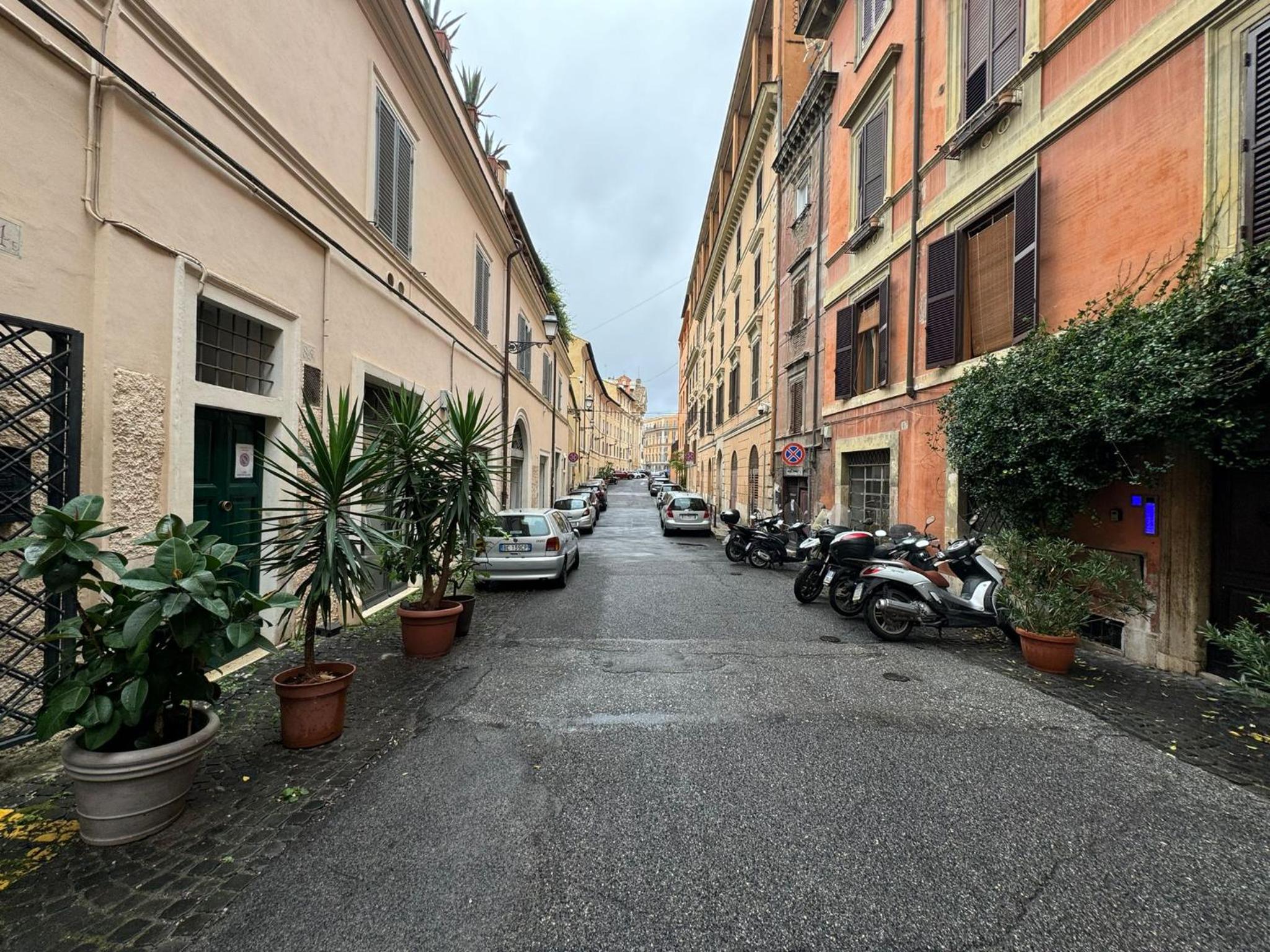 Le Due Torri in Rione Monti