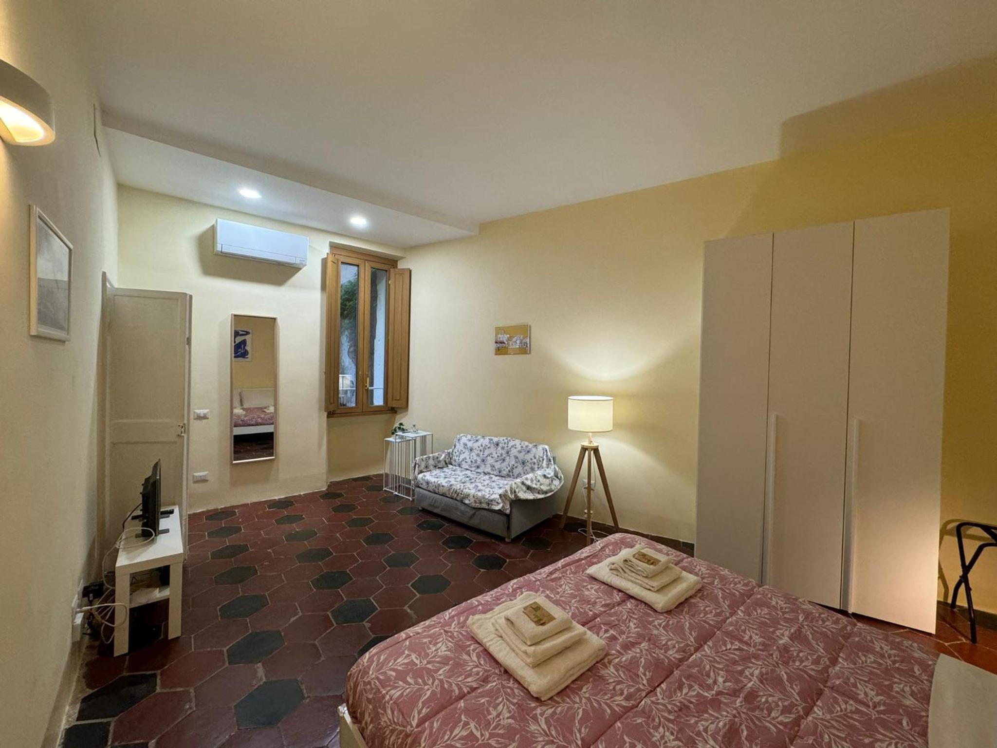 Le Due Torri in Rione Monti