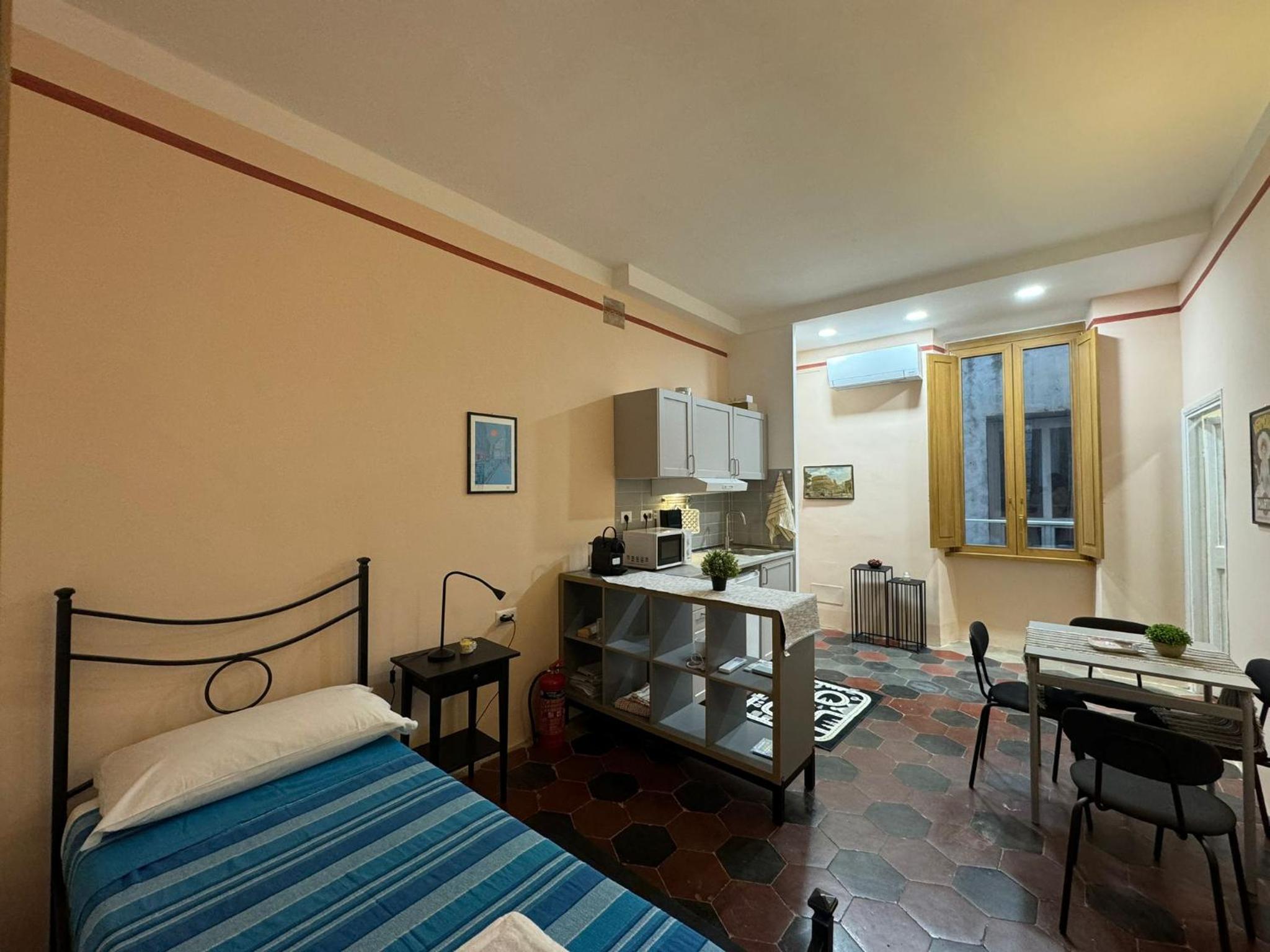 Le Due Torri in Rione Monti