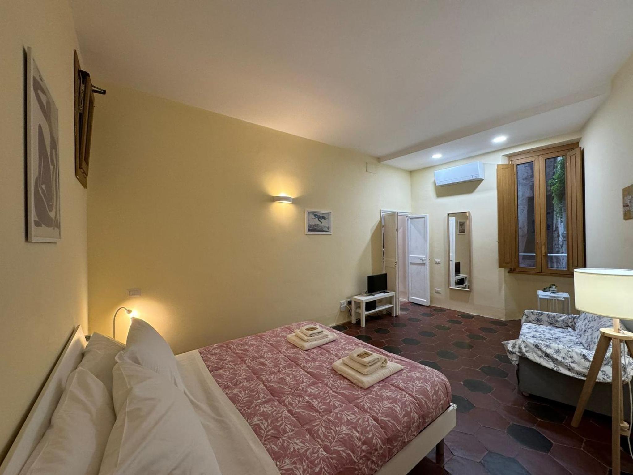 Le Due Torri in Rione Monti