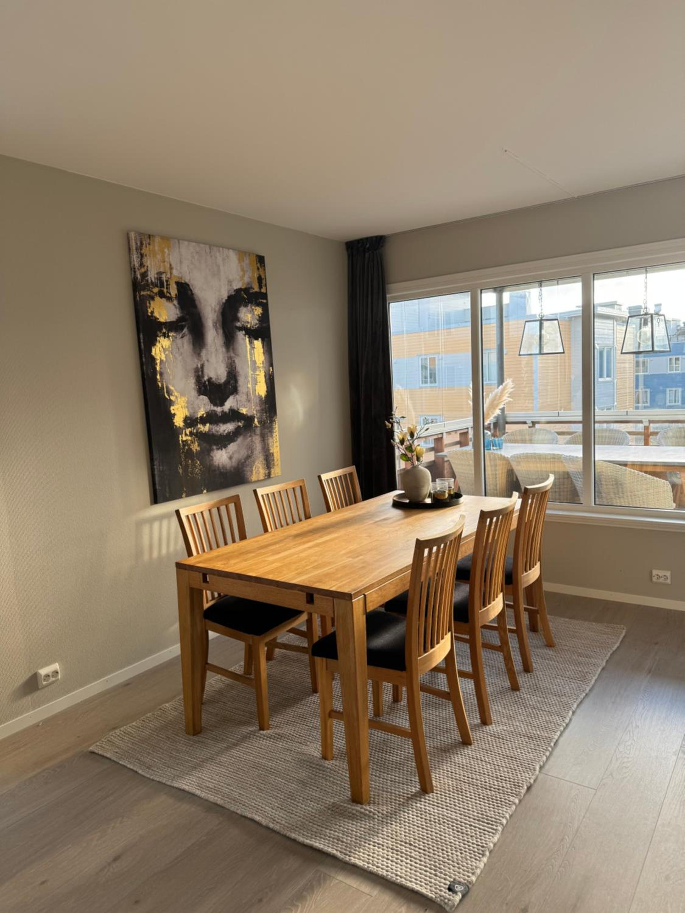 Big modern aparthment near by the sea & city center Tromsø view 4