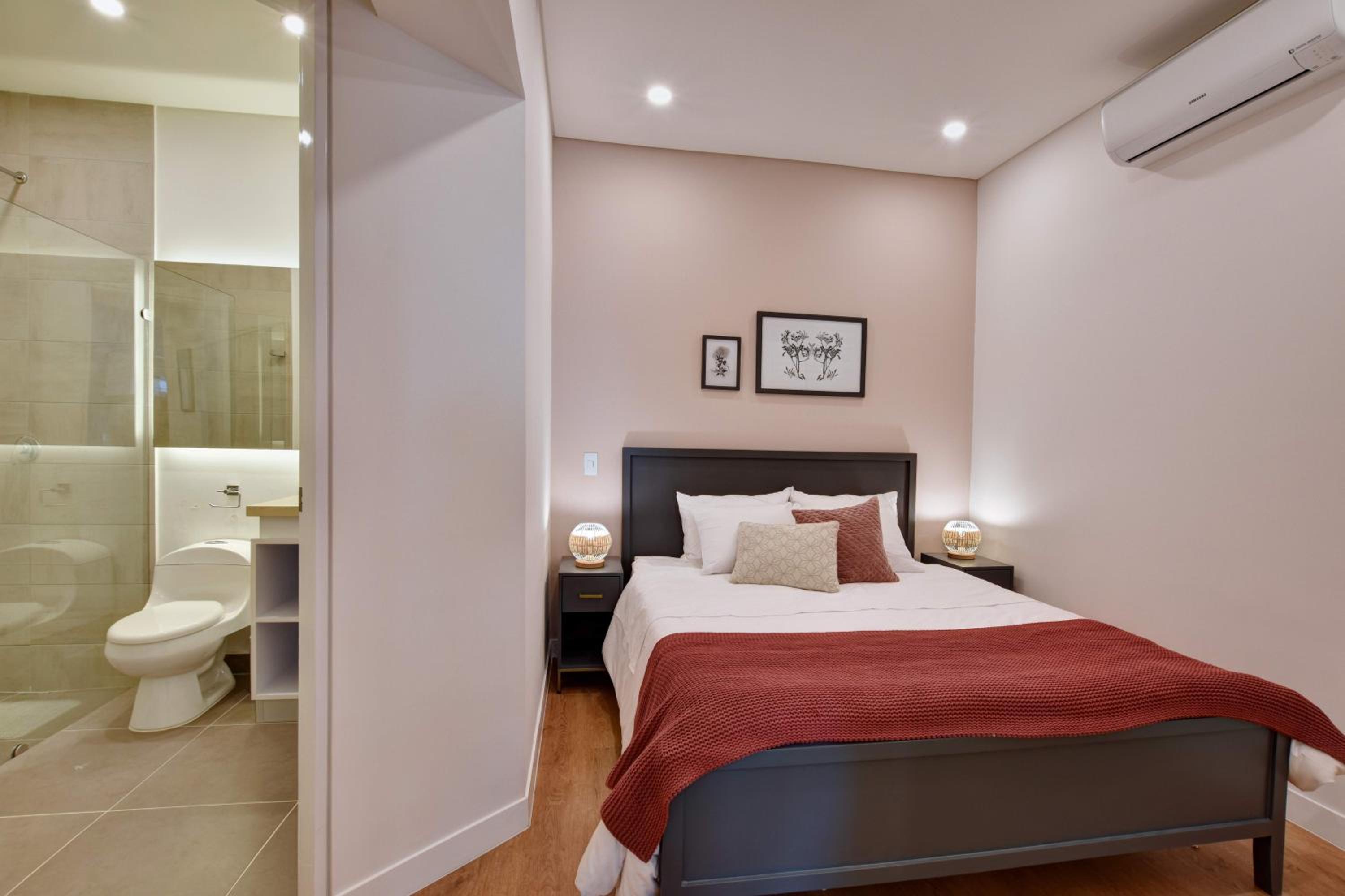 Granada Executive Suites