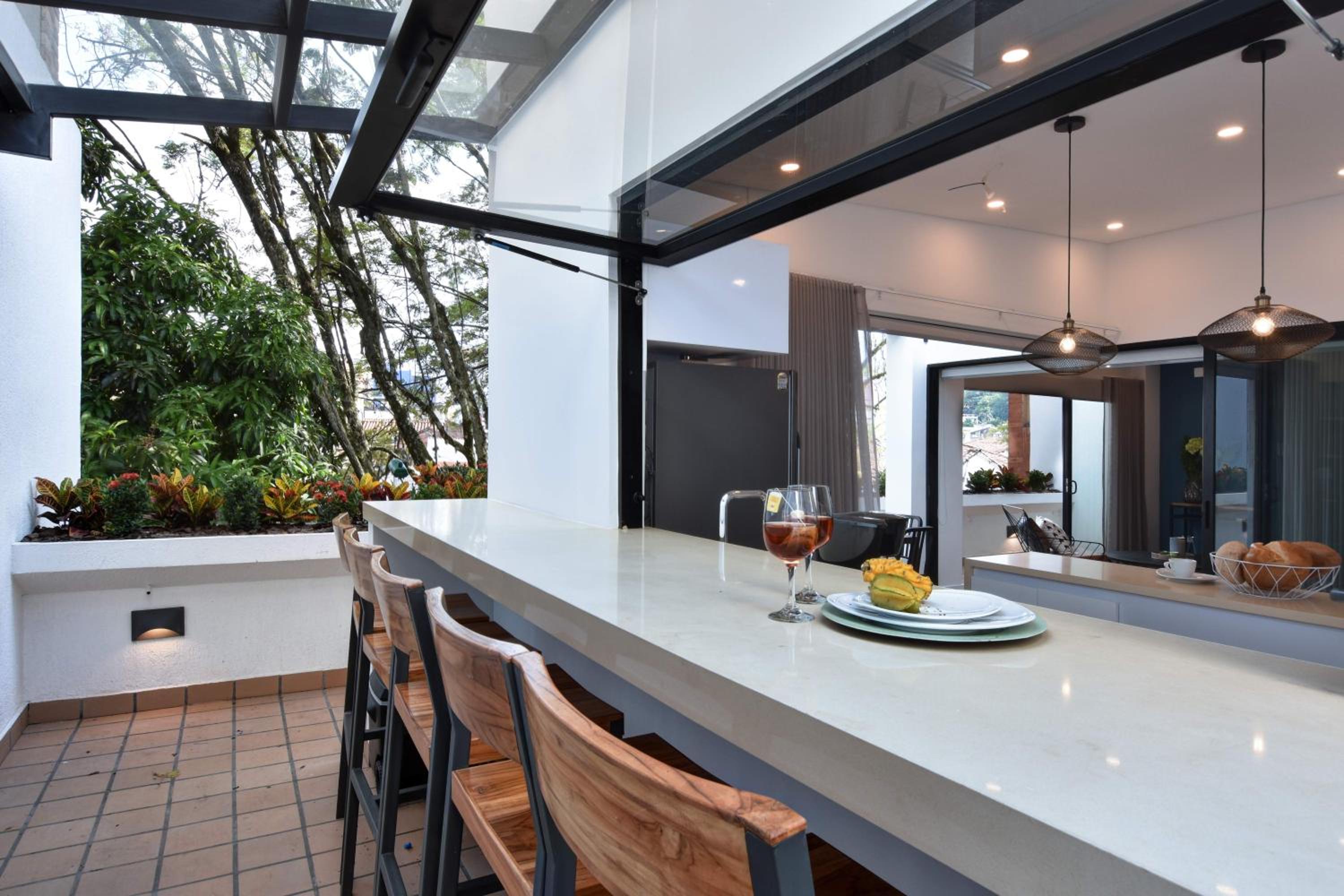 Granada Executive Suites