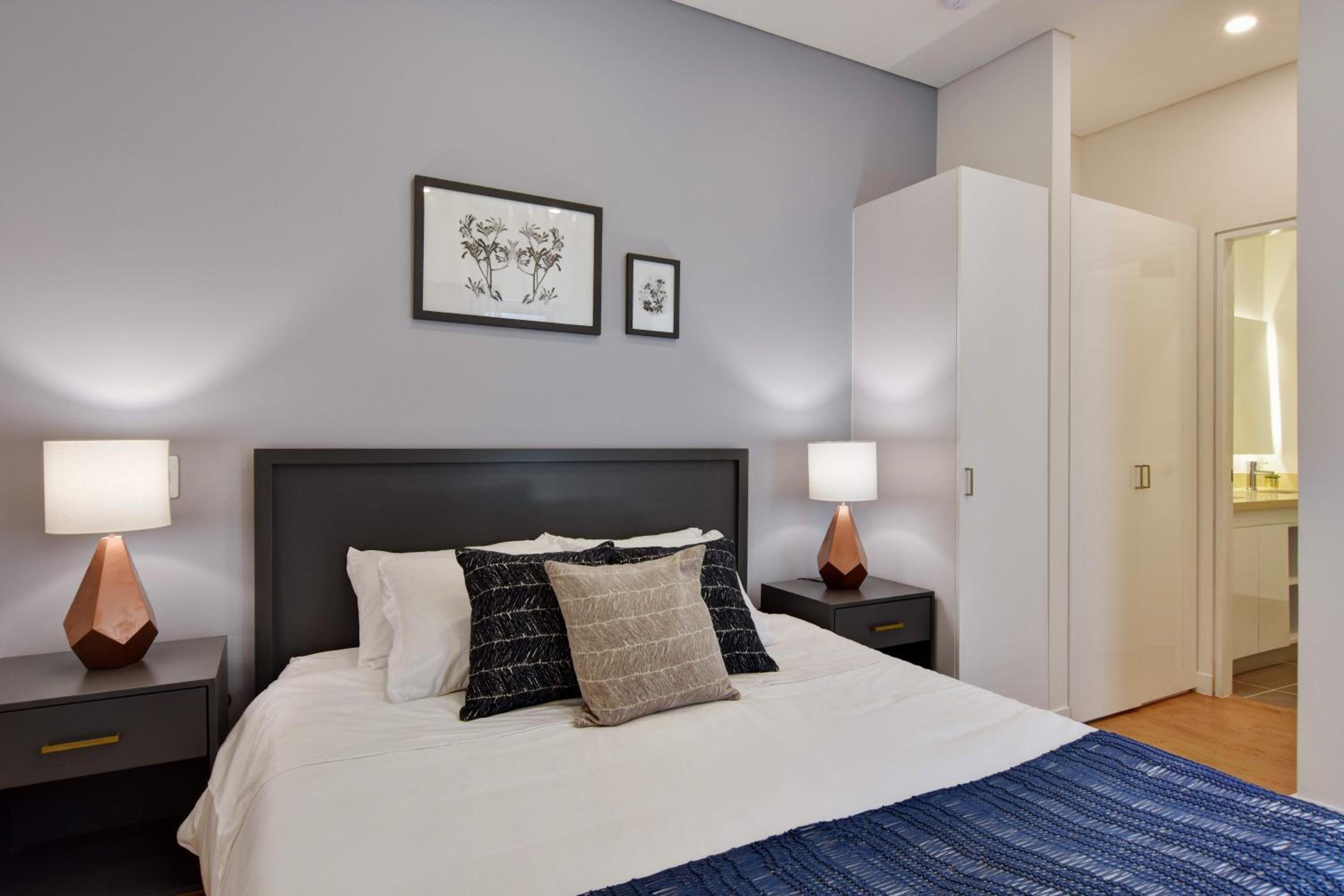 Granada Executive Suites
