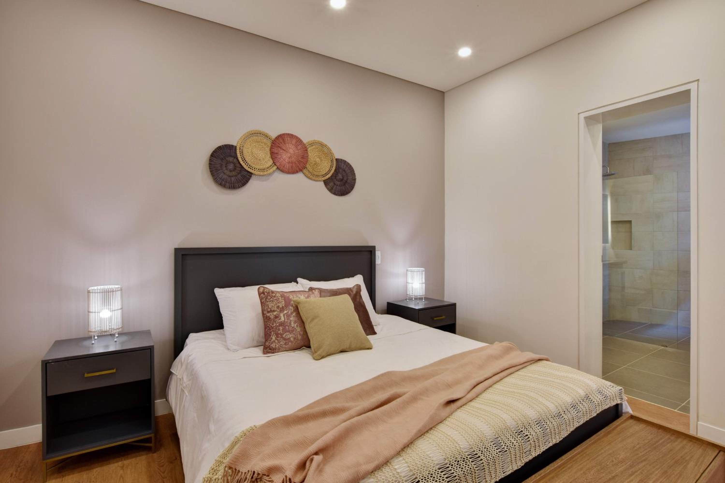 Granada Executive Suites