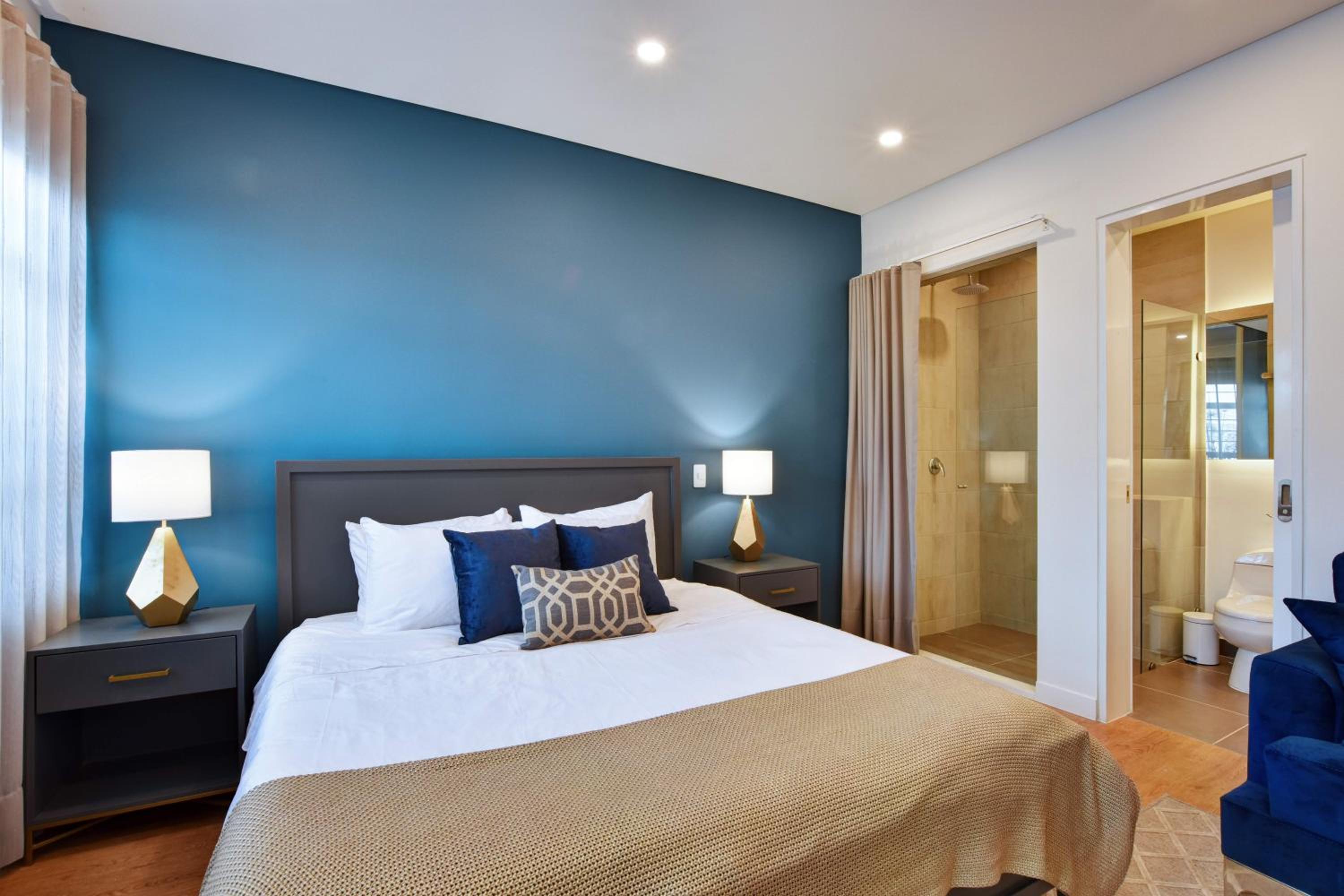 Granada Executive Suites