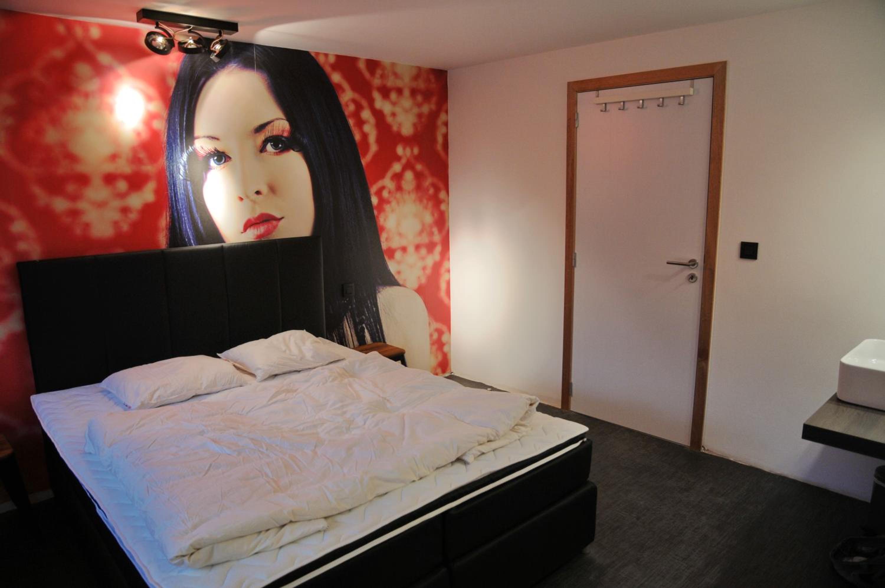 Photo 13
