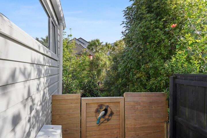 Cosy 2 Bedrooms at Mission Bay view 2