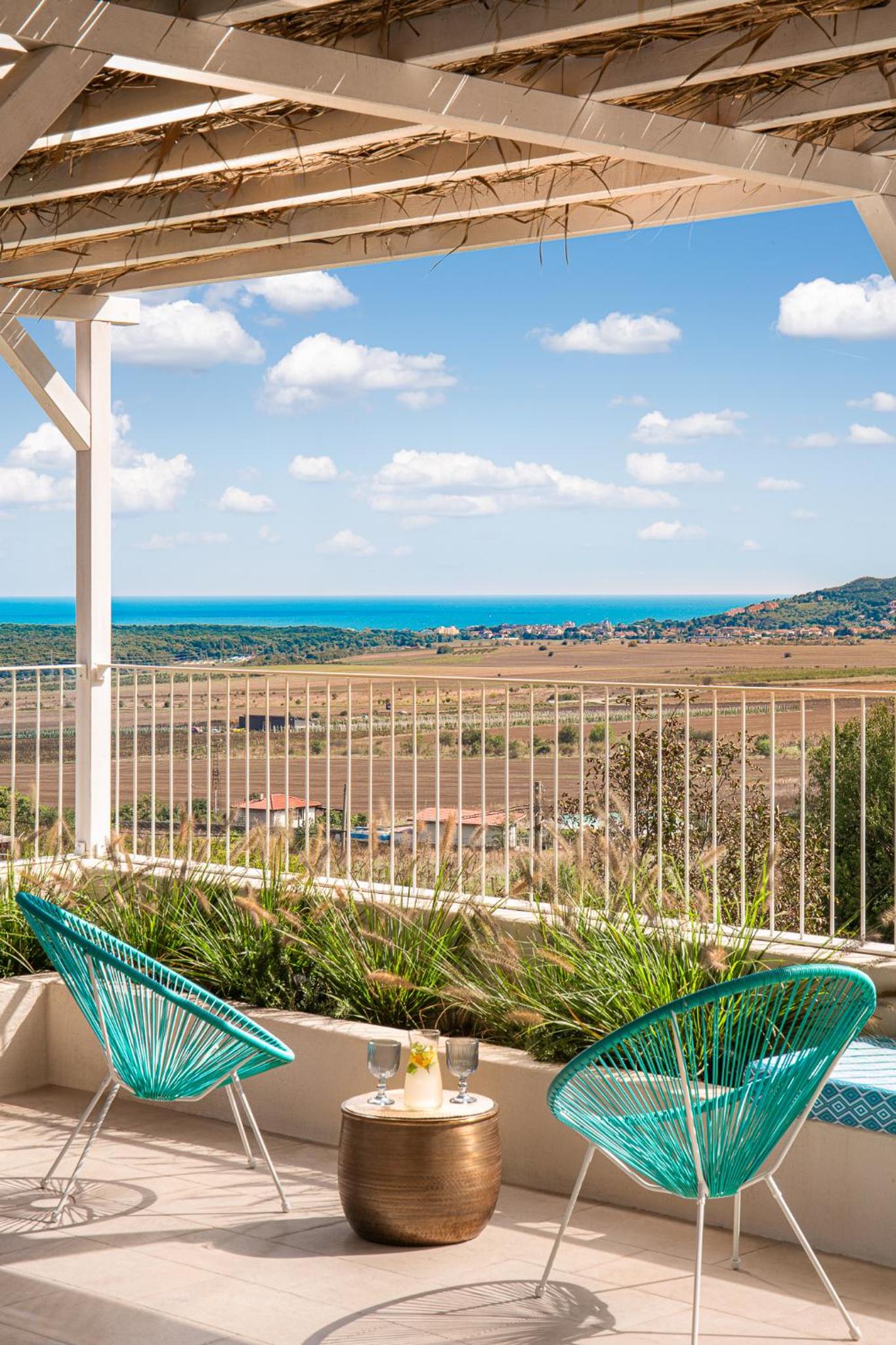 Villa Aura Heated Pool&Jacuzzi near Albena