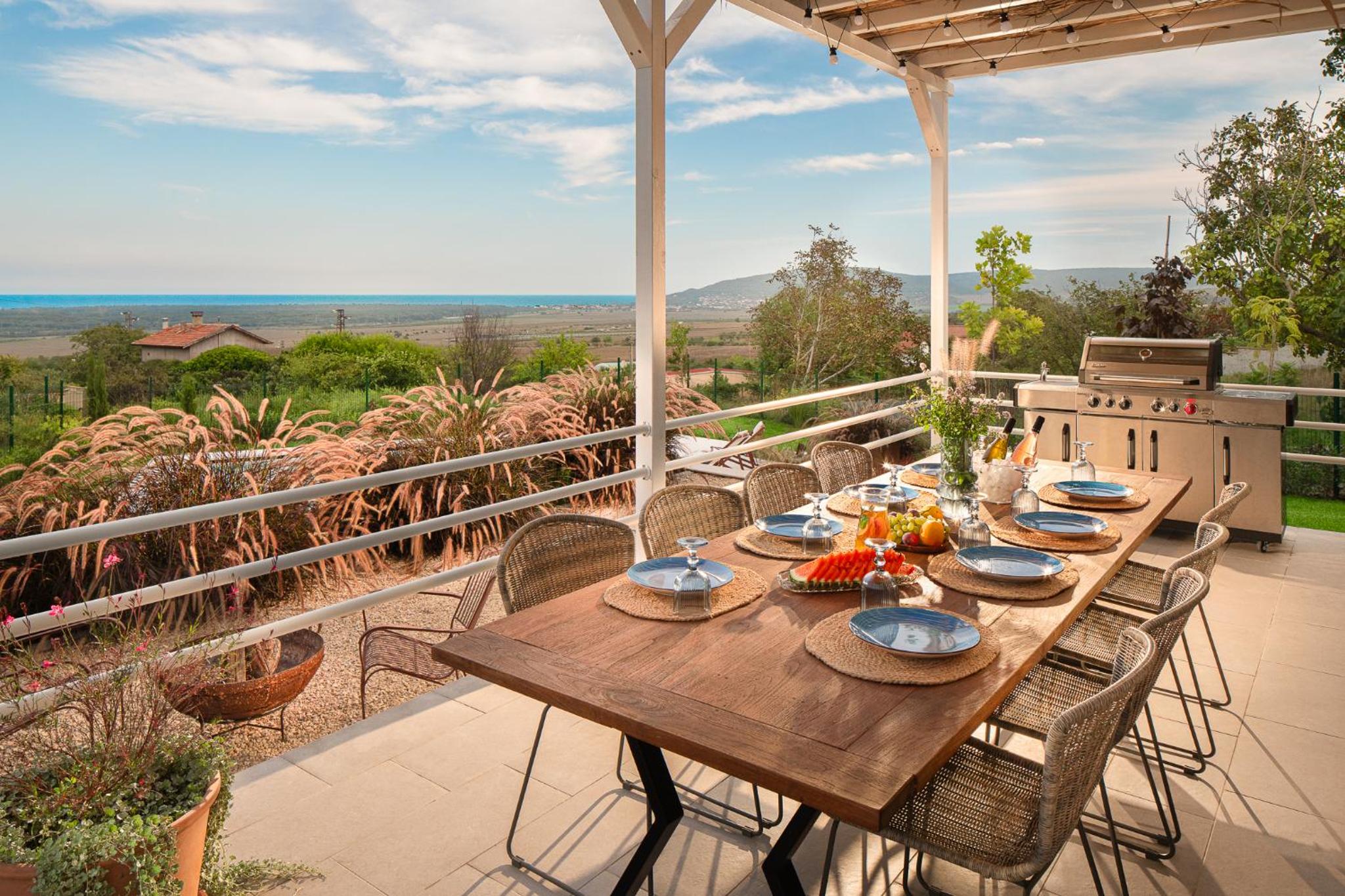 Villa Aura Heated Pool&Jacuzzi near Albena