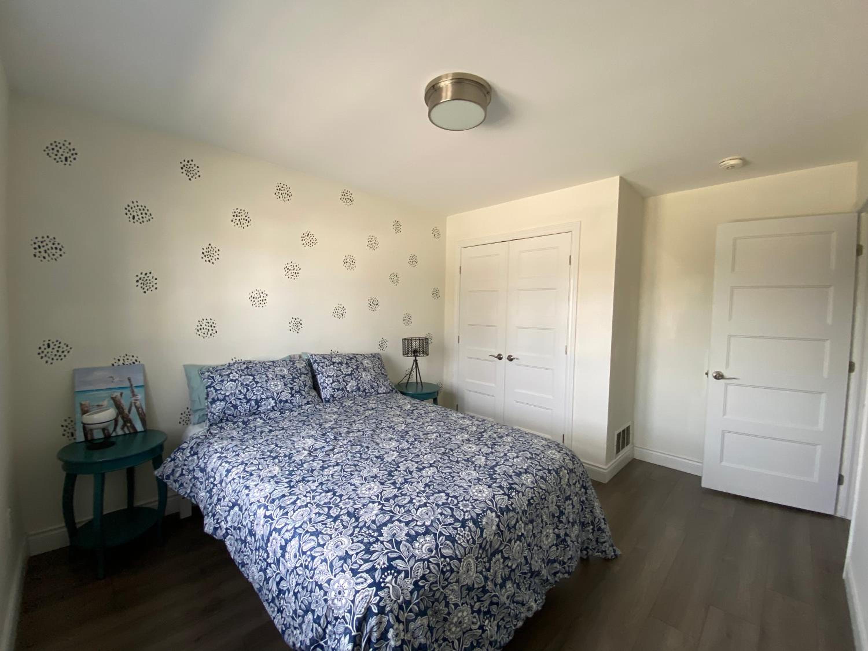 Belleville Vacations - 3 Bedroom Villa by the Marina - Property Image 6