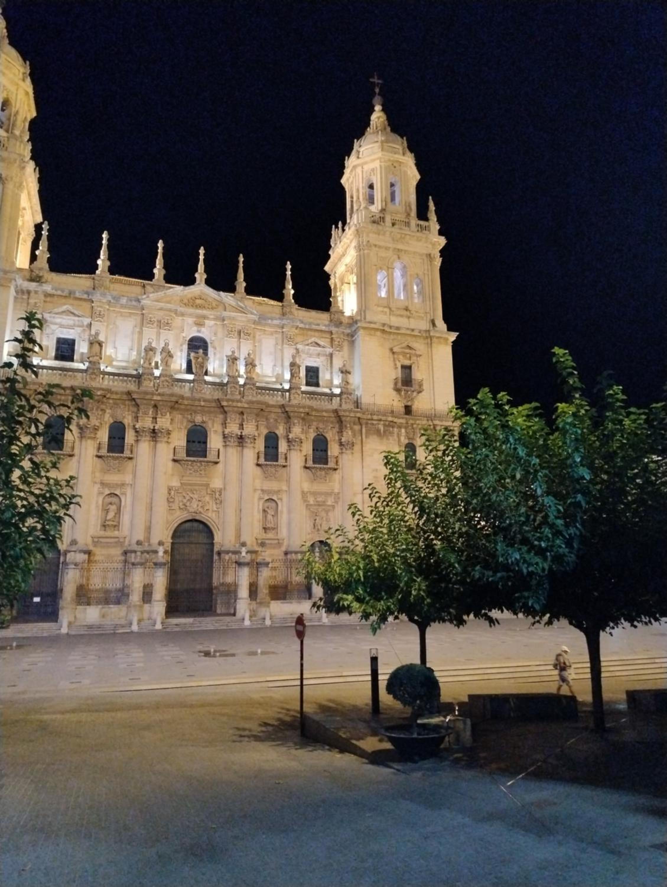 Apartamento Jaen Catedral, Centro historico, espacioso, plaza parking