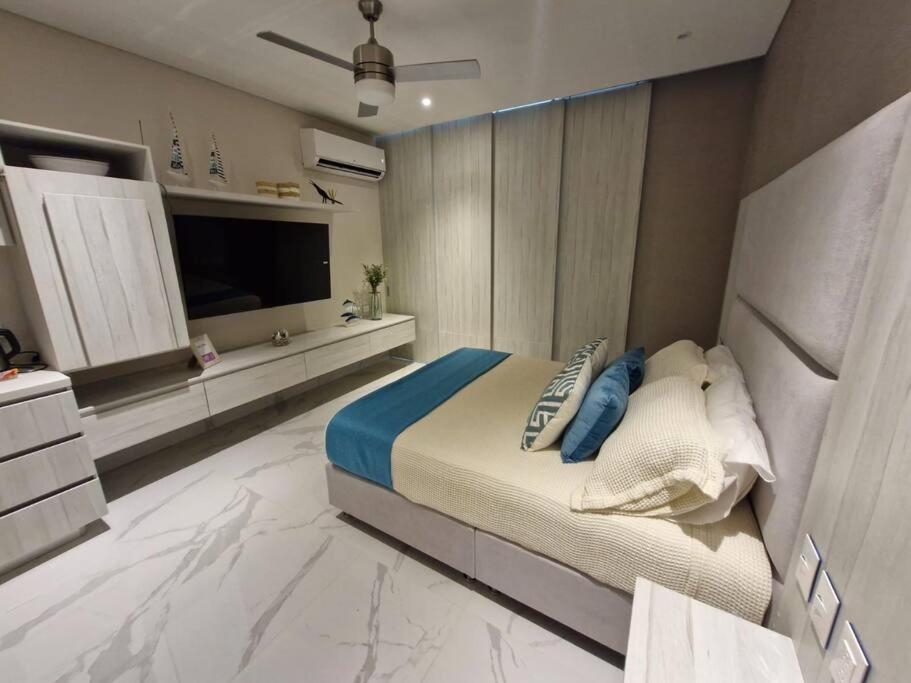 Apartamento en Santa Marta con Vista al Mar Sui Lofts 904 frente al Hotel Hilton