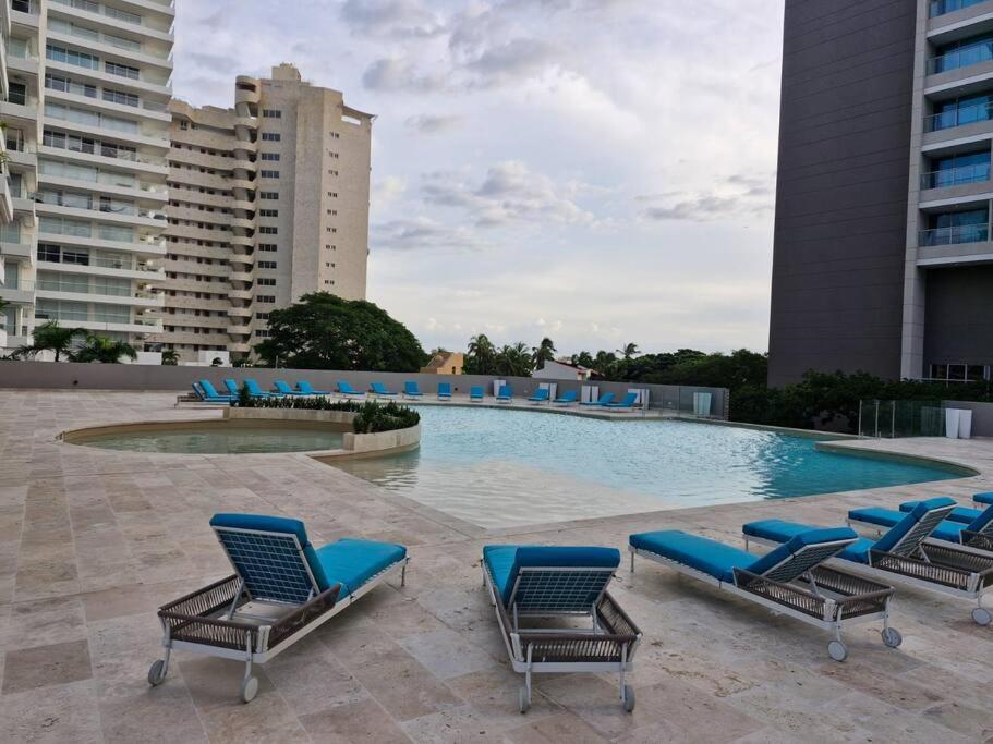 Apartamento en Santa Marta con Vista al Mar Sui Lofts 904 frente al Hotel Hilton