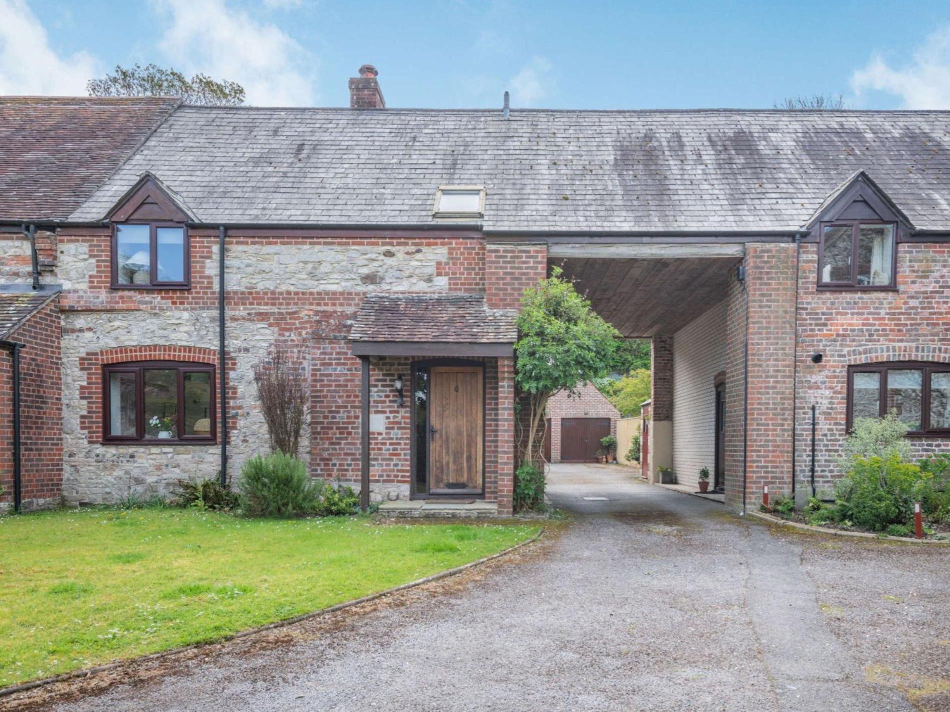 3 Bed in Dorchester oc-dc108