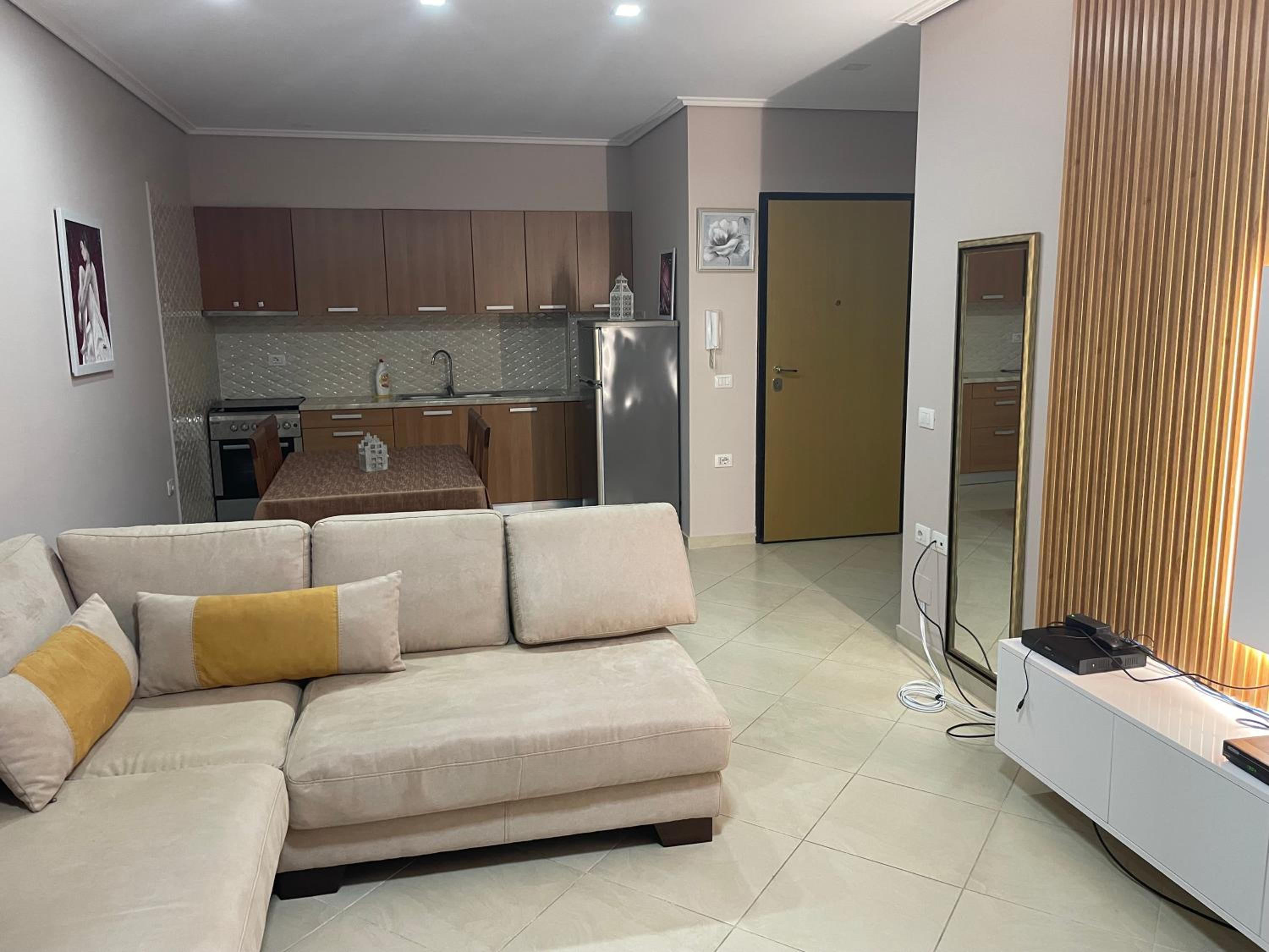5 Star Apartment