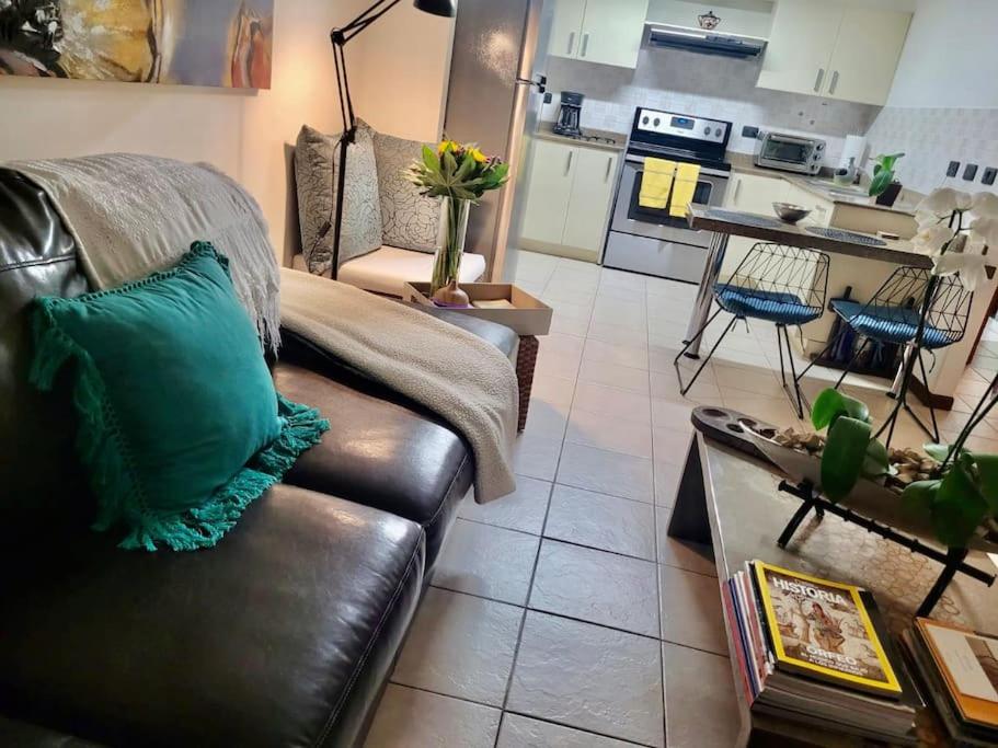Encantador apt en zona exclusiva cerca a Starbucks