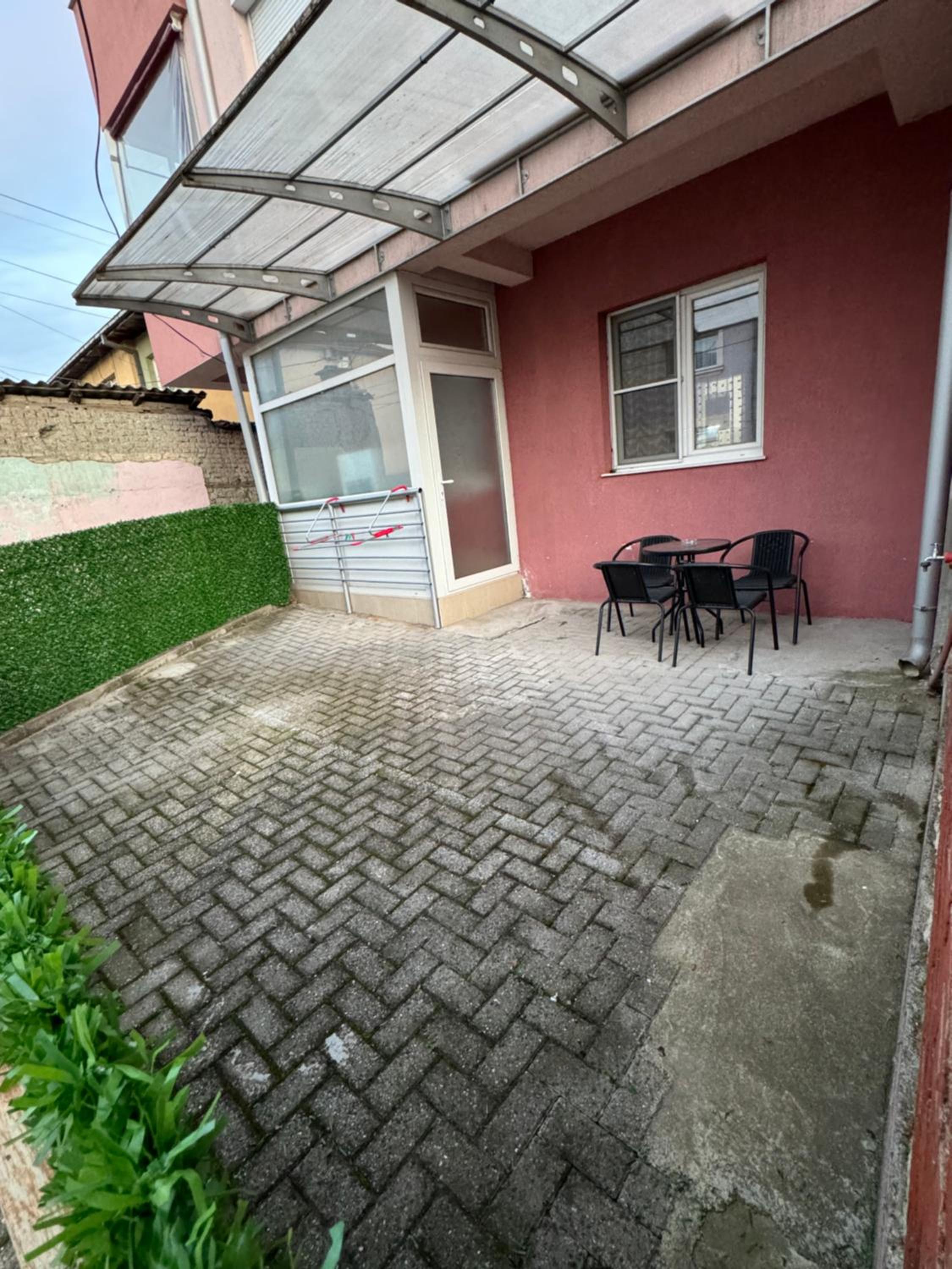 Photo 10