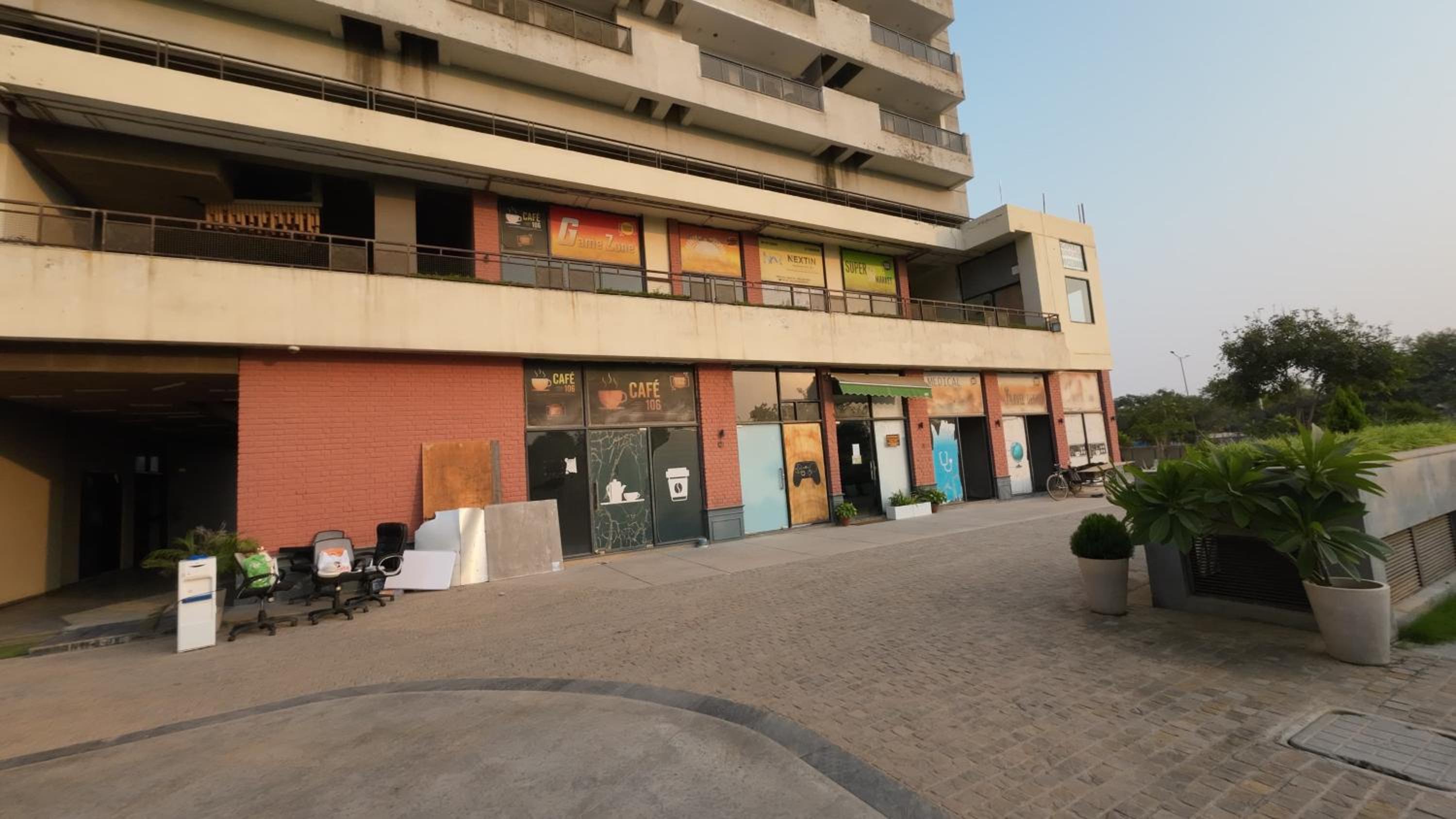 Luxury studio apartment with private balcony By Sterling Services view 4