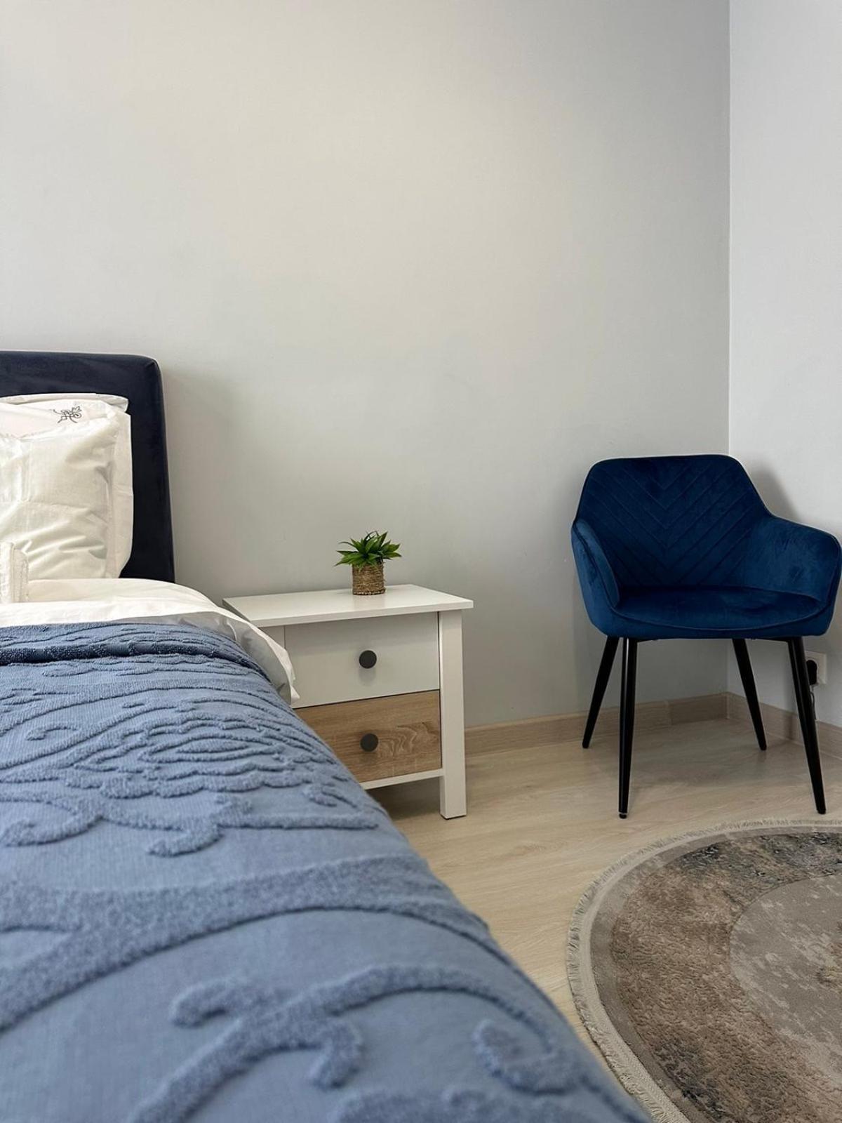 ApartDirect Botanica 1 view 4