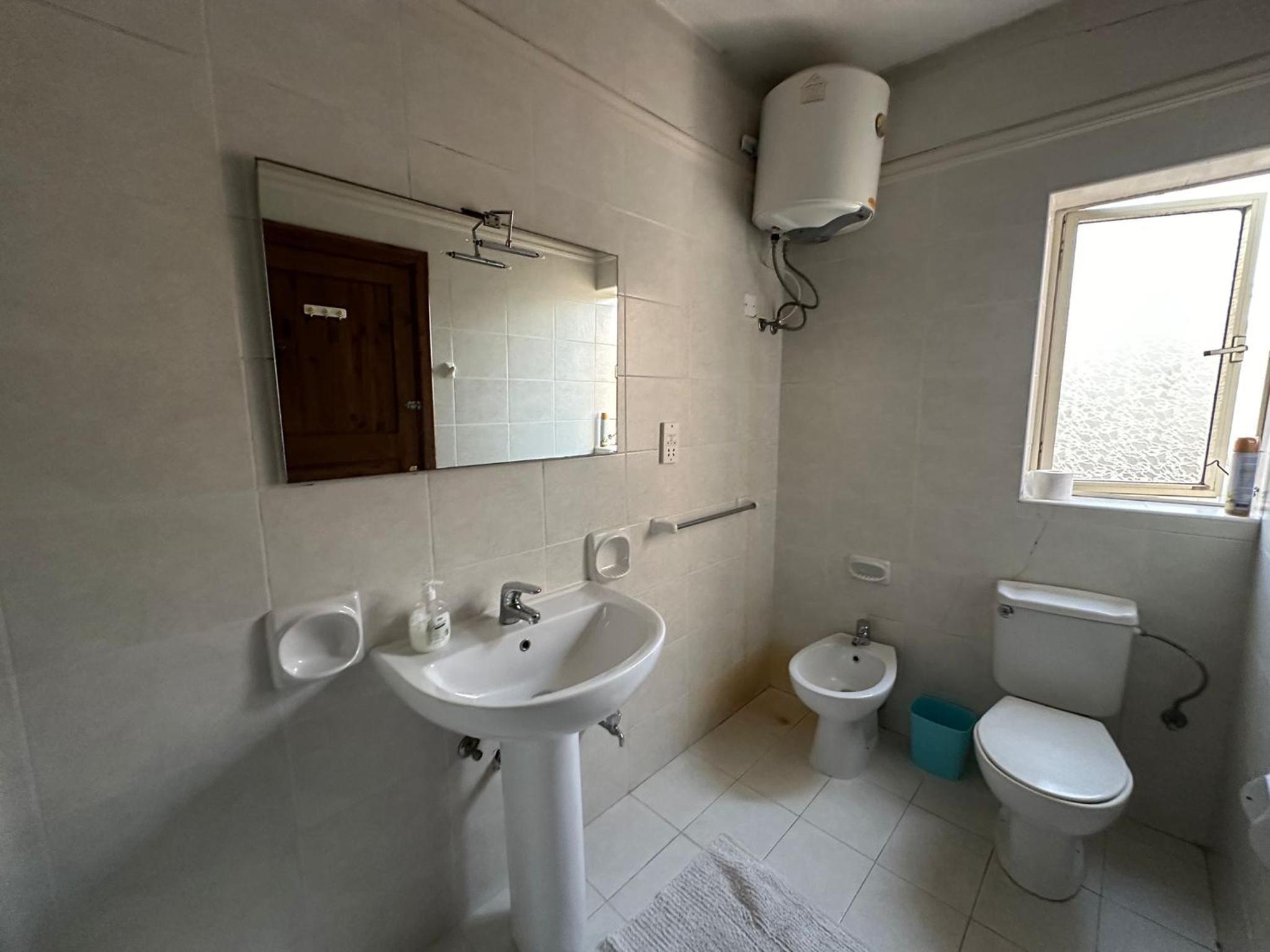F61 Room with private bathroom near the Beach in a shared apartment view 3