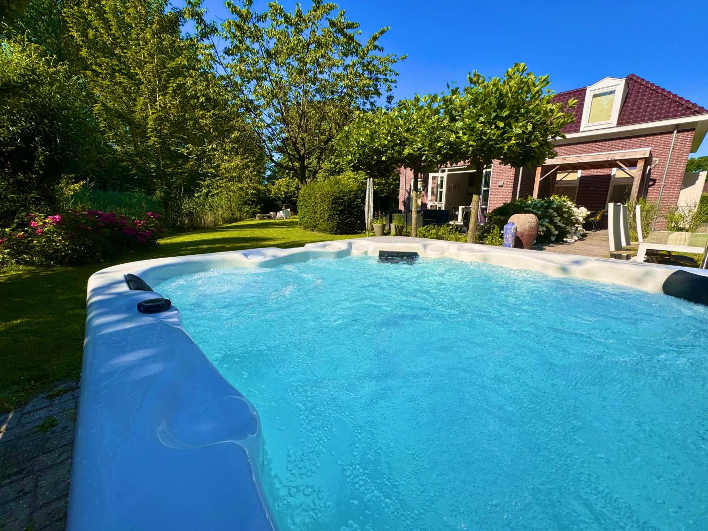 Luxe vakantievilla met jacuzzi