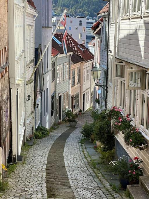 Bergen Vacations - Dinbnb Appartments l Traditional bergenshouse I Charming I Familiy - Property Image 12