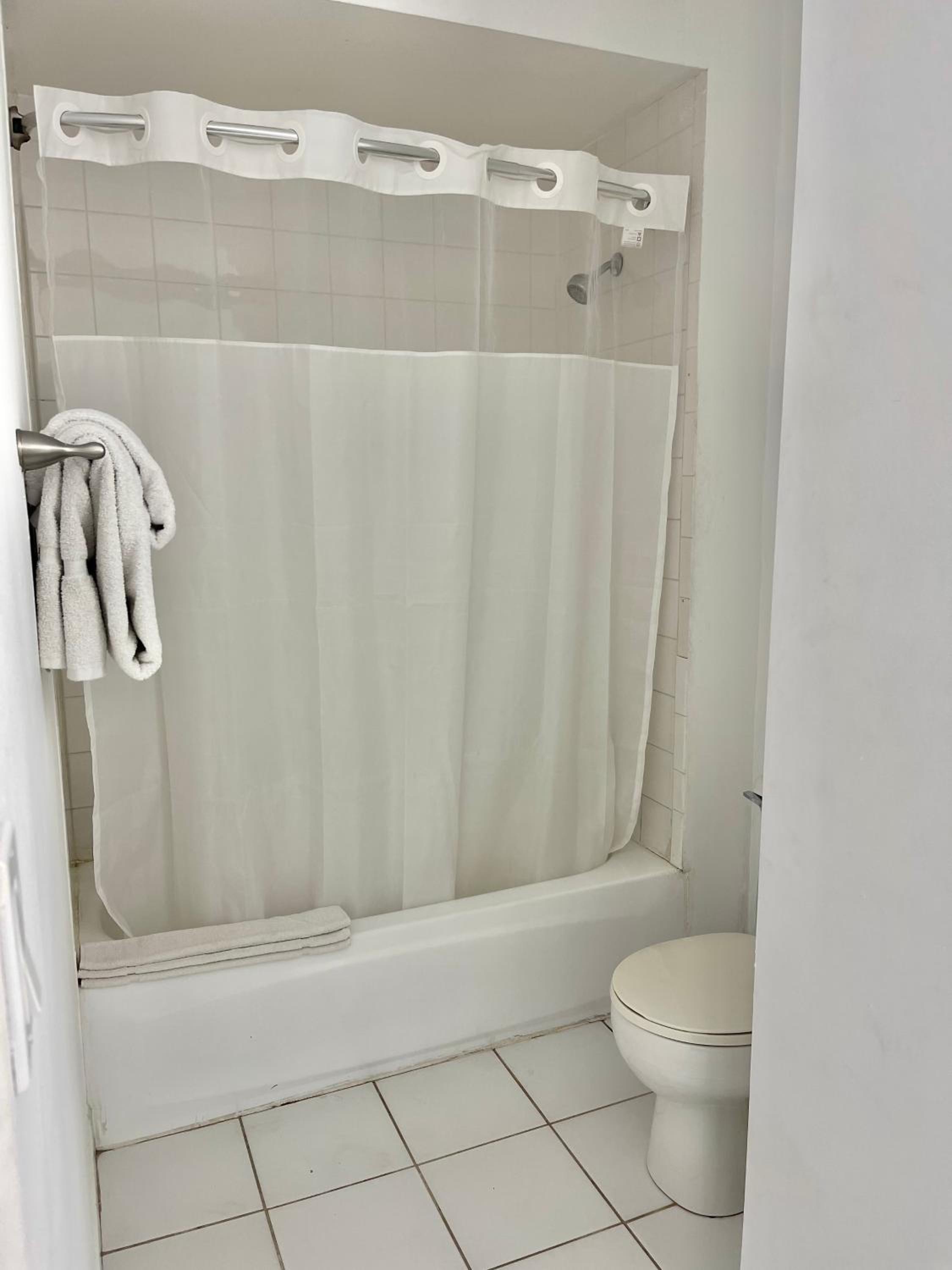 New Point Miami Beach Apartments