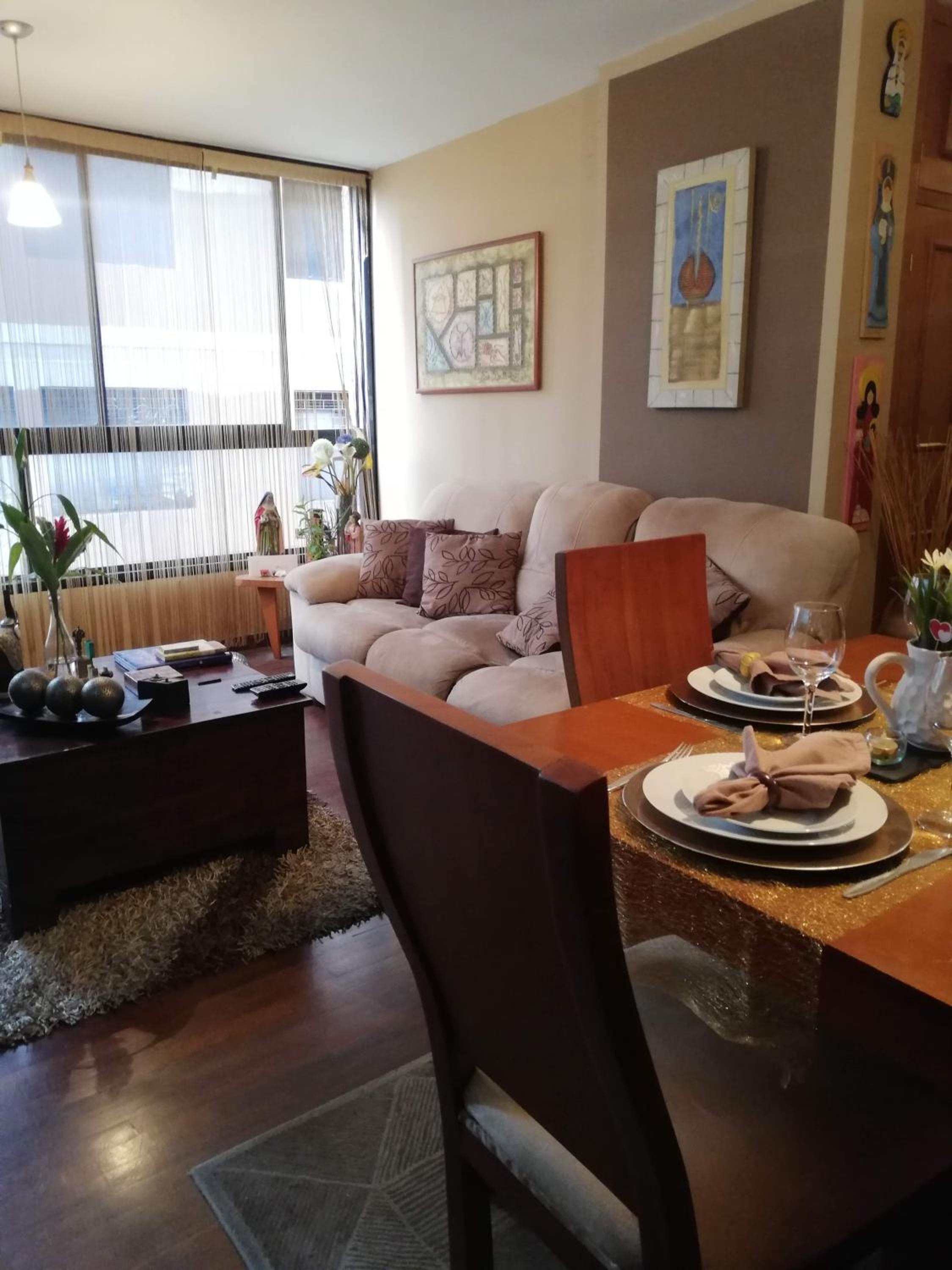 Habitación en Los Palos Grandes 4ta Av