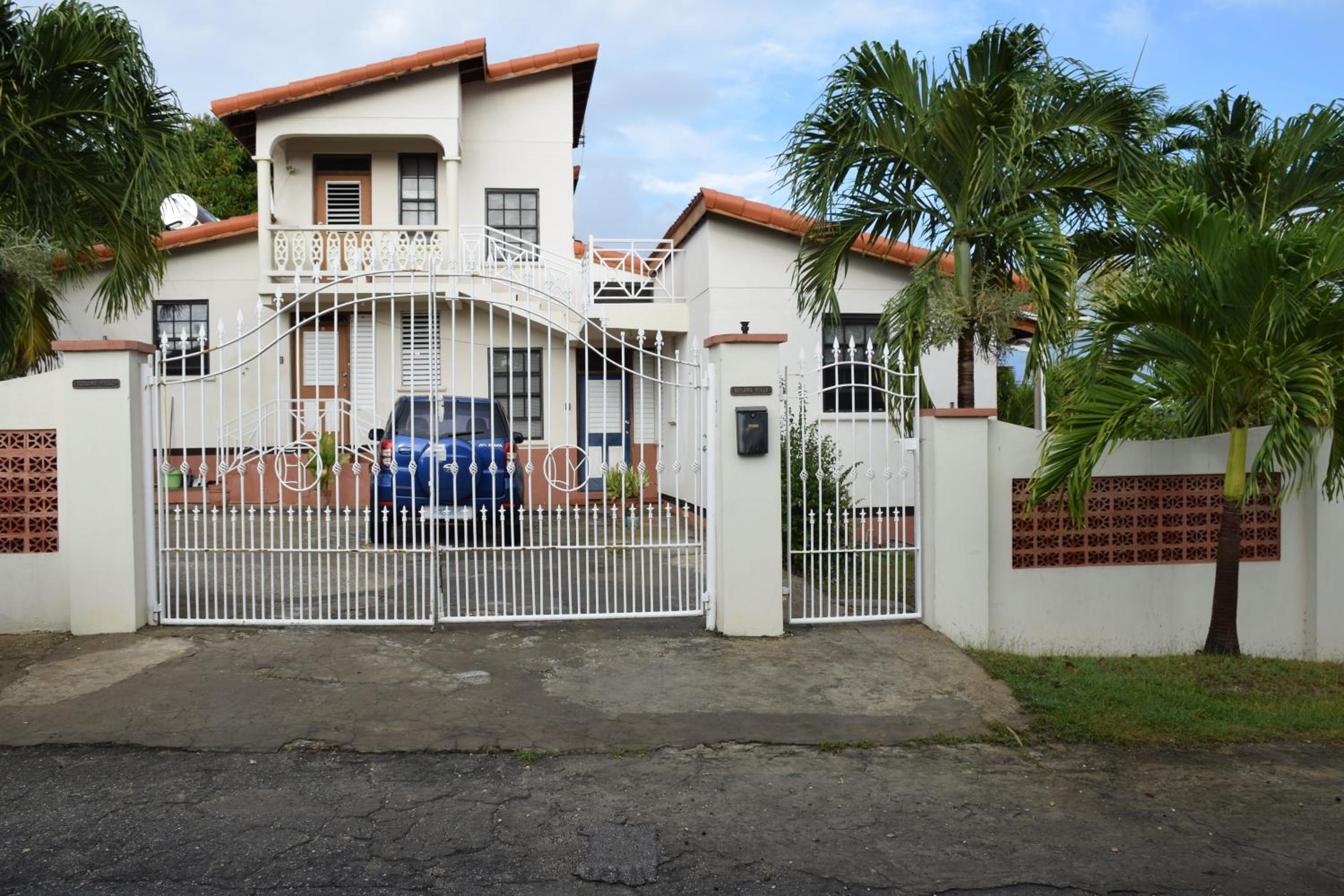 Eulen Villa