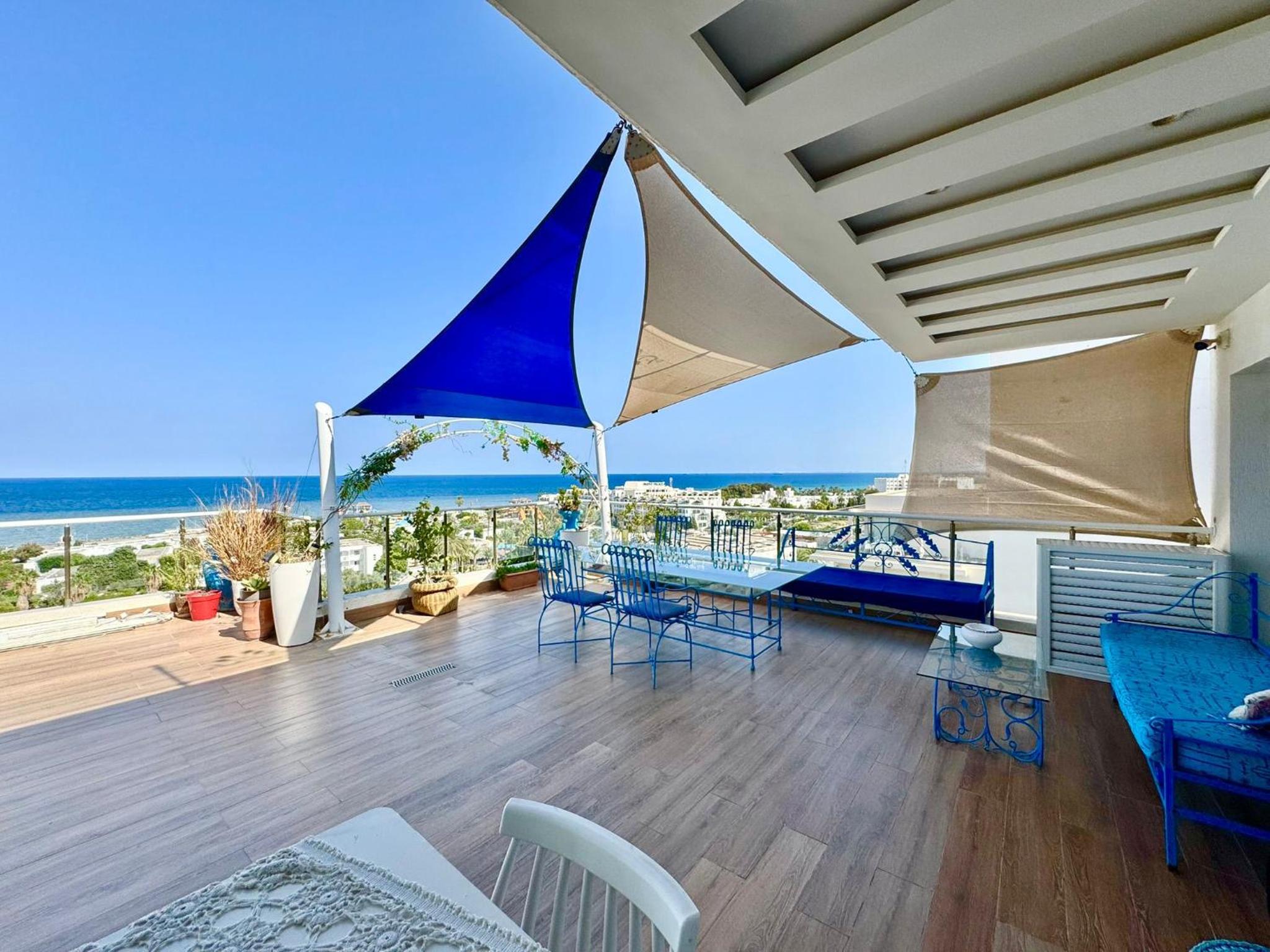 Exceptional Seafront Penthouse