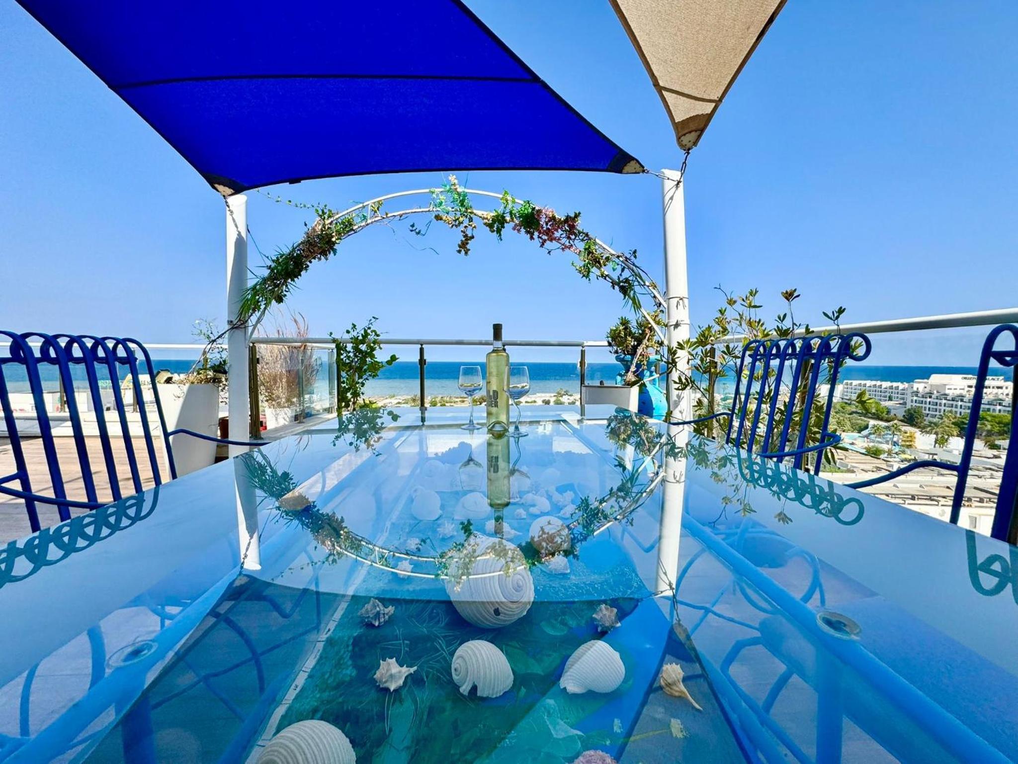 Hotel Exceptional Seafront Penthouse - Image 1