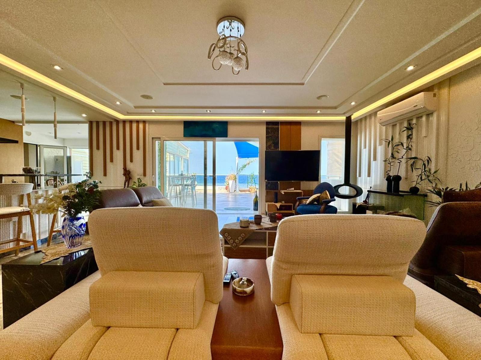 Exceptional Seafront Penthouse