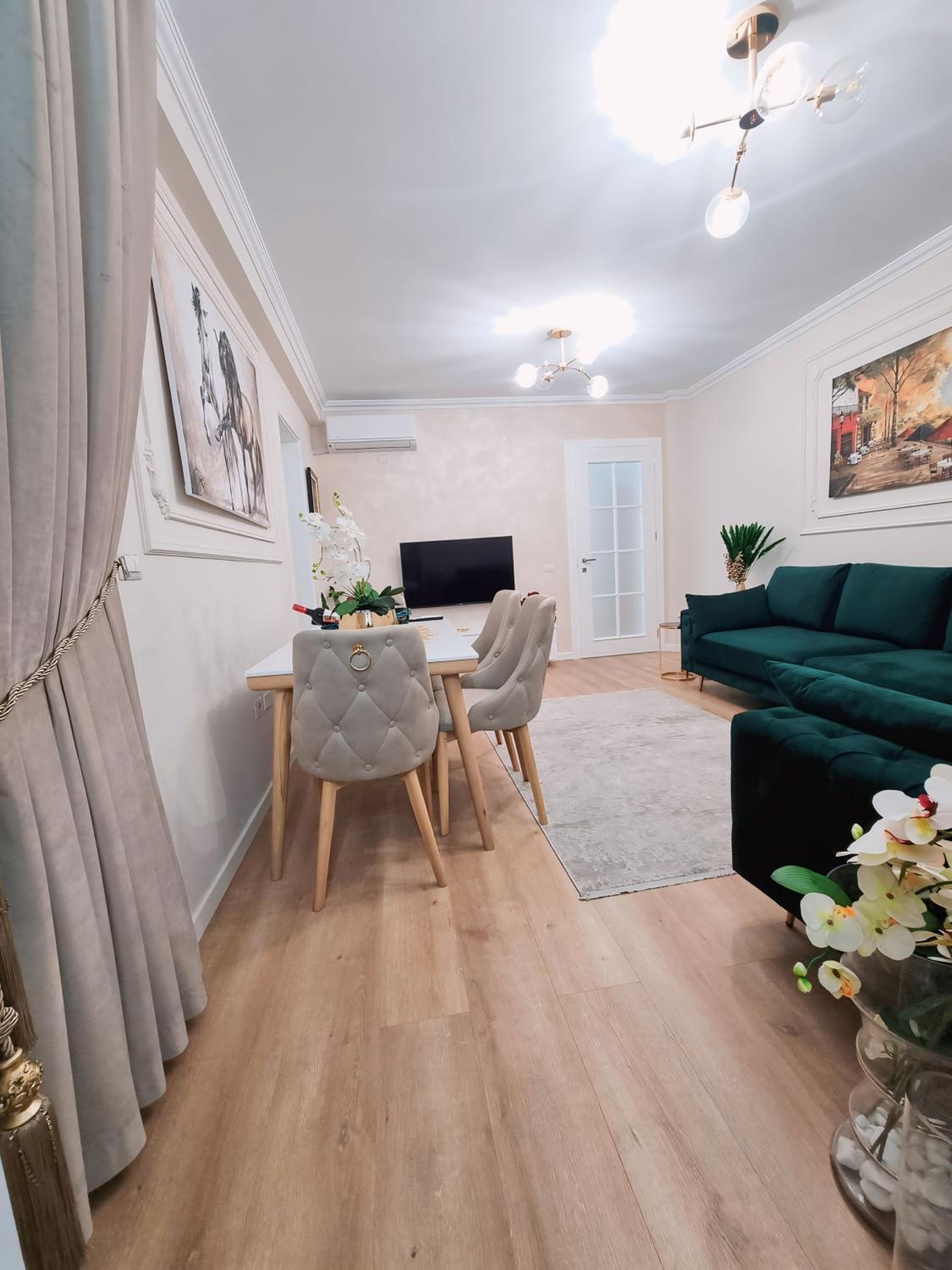 EmeraldApartament