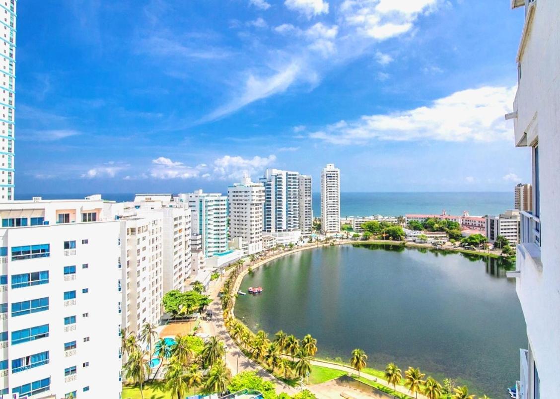 Lindo apartamento en el Laguito! Gran ubicación, vista al Mar Piso 8