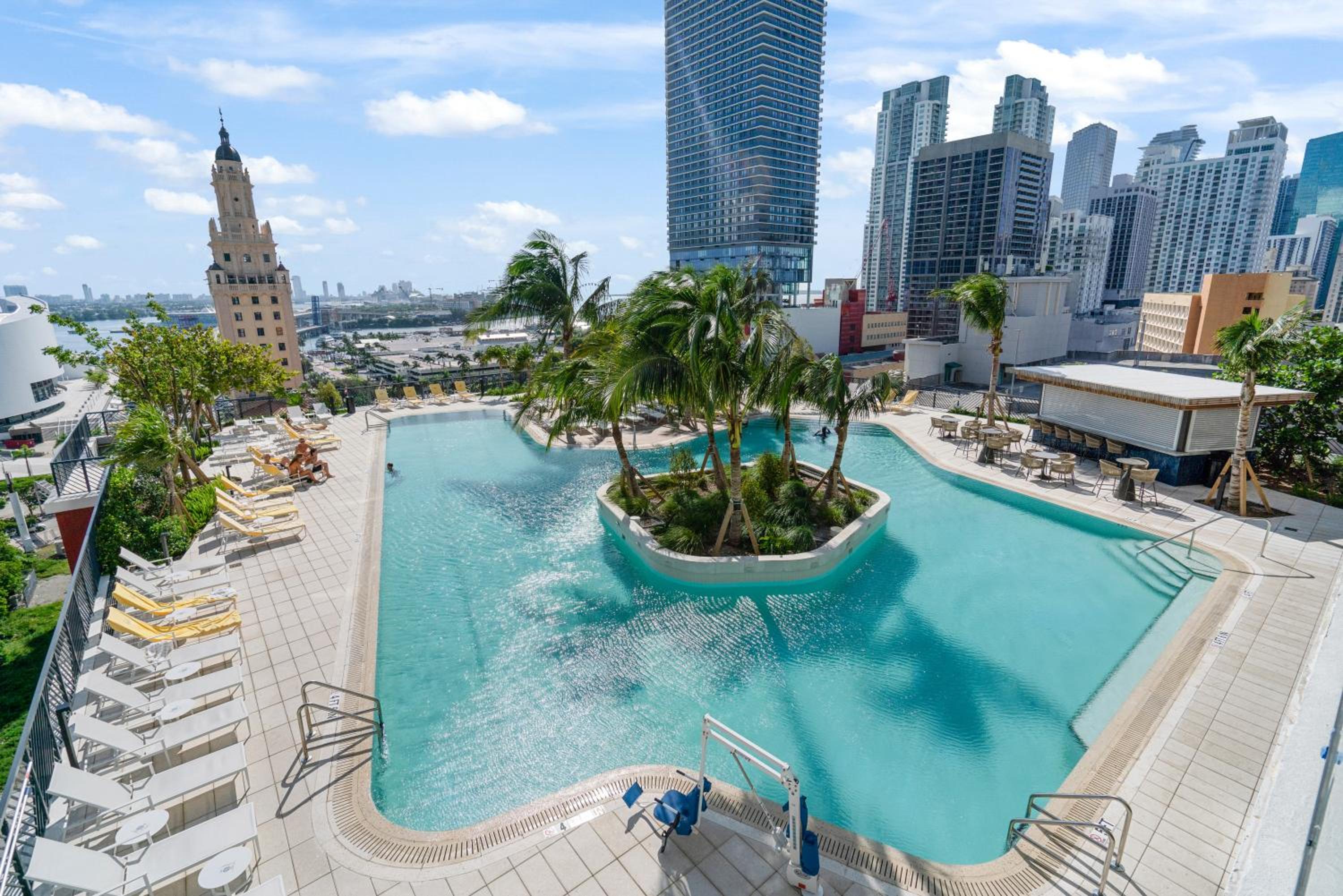 NEW Luxurious Apartment Floor 35th - Miami's heart