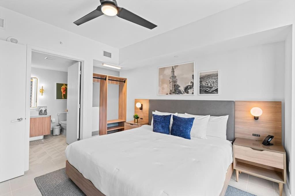 NEW Luxurious Apartment Floor 35th - Miami's heart