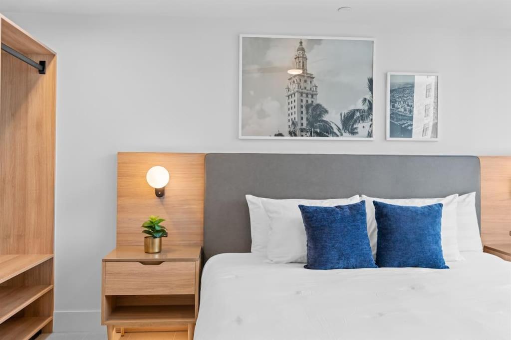 NEW Luxurious Apartment Floor 35th - Miami's heart