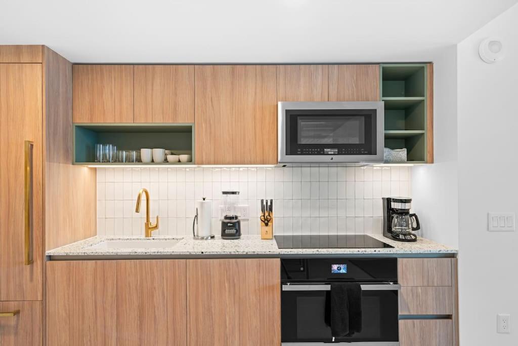 NEW Luxurious Apartment Floor 35th - Miami's heart