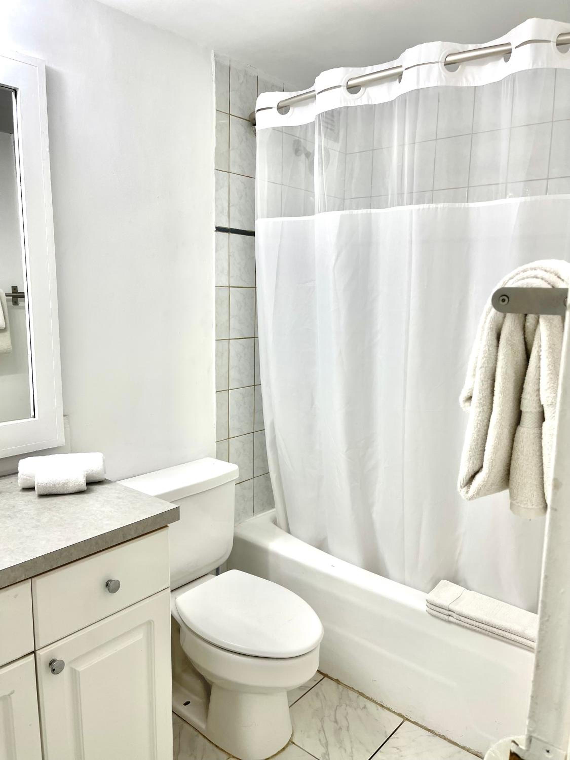 New Point Miami Beach Apartments