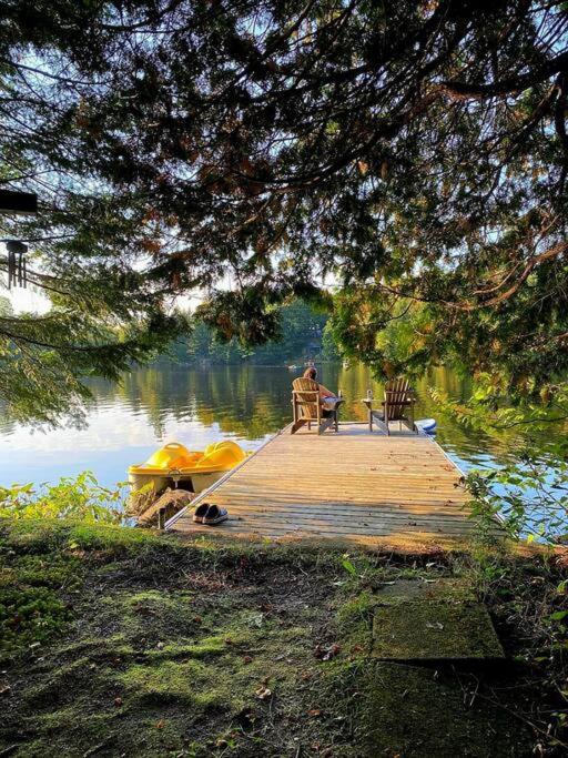 Superbe chalet authentique sur le lac et spa